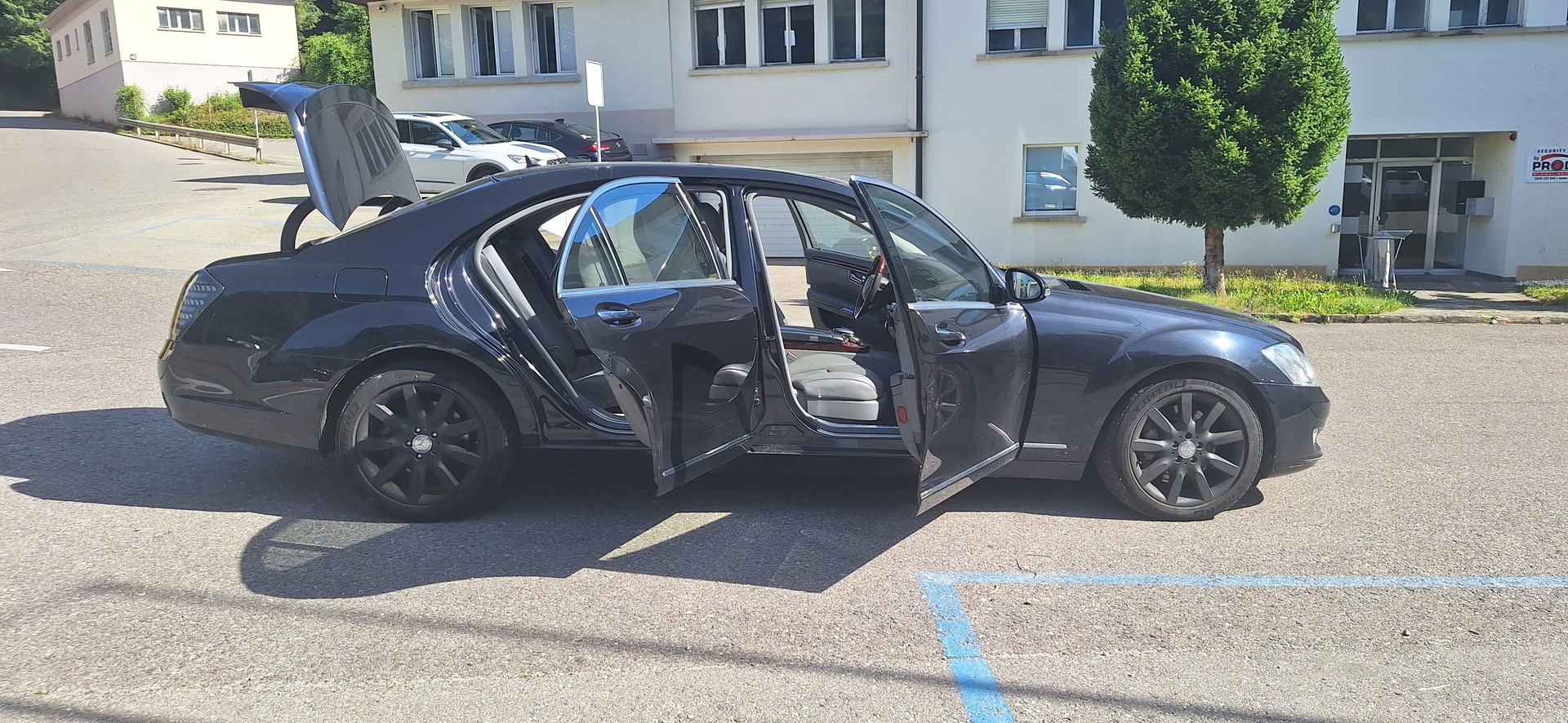 MERCEDES-BENZ S 500 4Matic 7G-Tronic-image-19