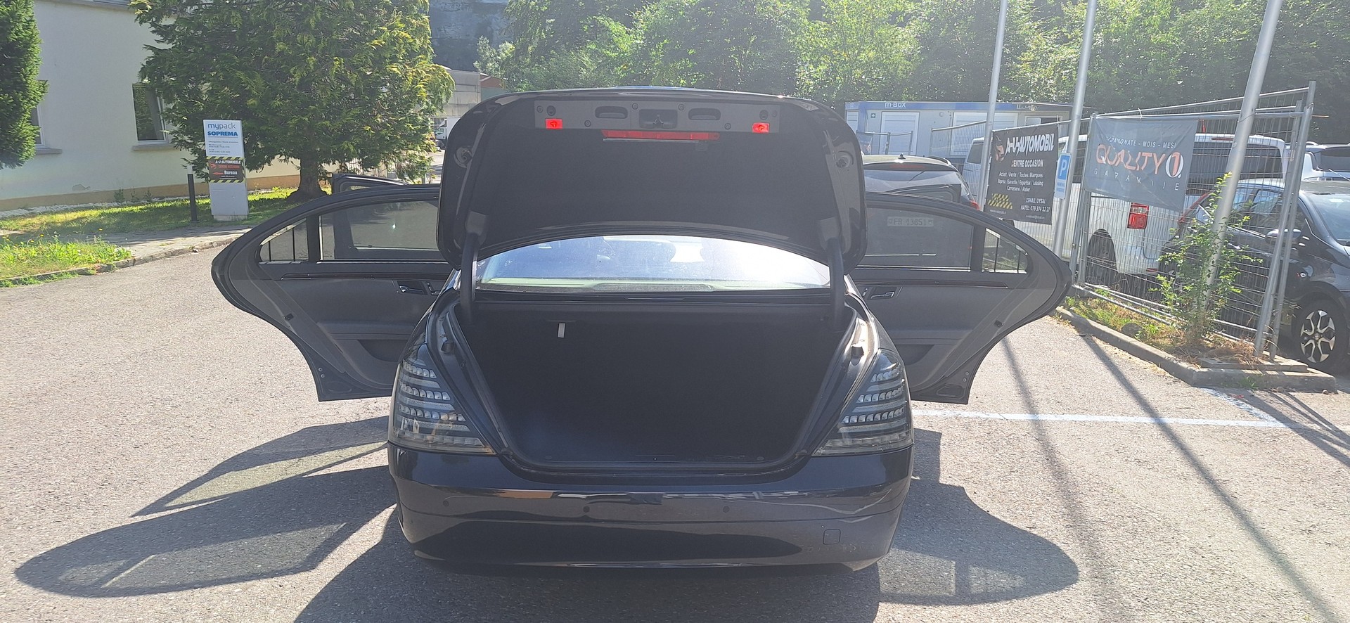 MERCEDES-BENZ S 500 4Matic 7G-Tronic-image-17