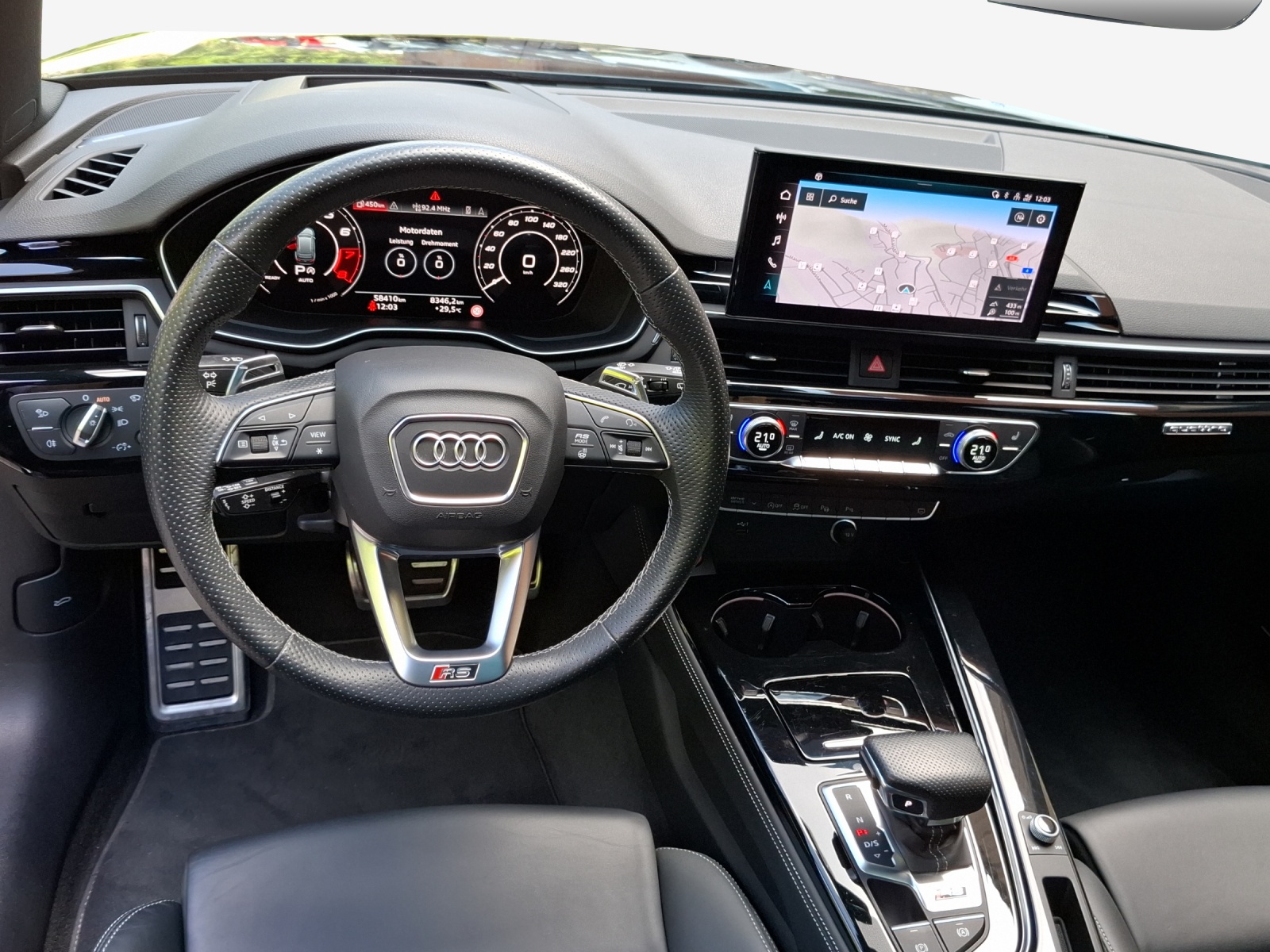 AUDI RS4 Avant quattro tiptronic-image-8