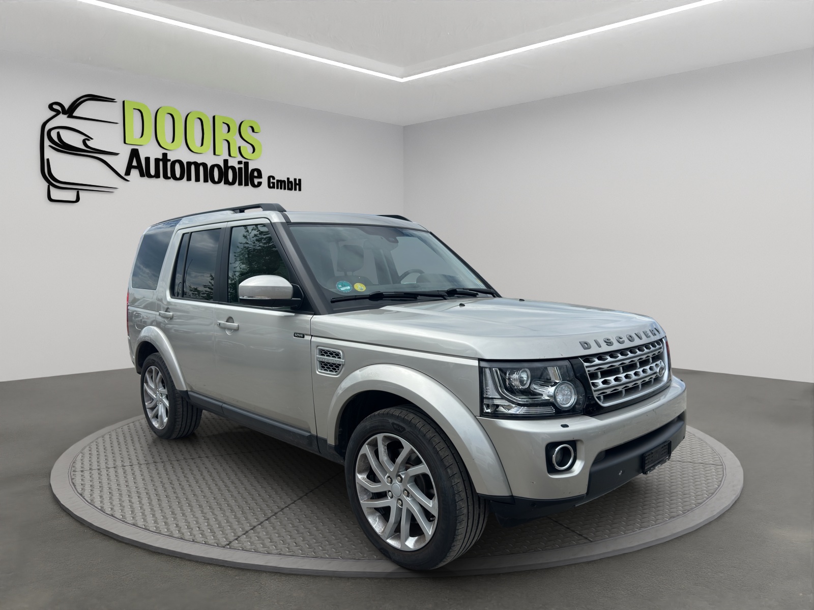 LAND ROVER Discovery 3.0 SDV6 Graphite Automatic-image-0