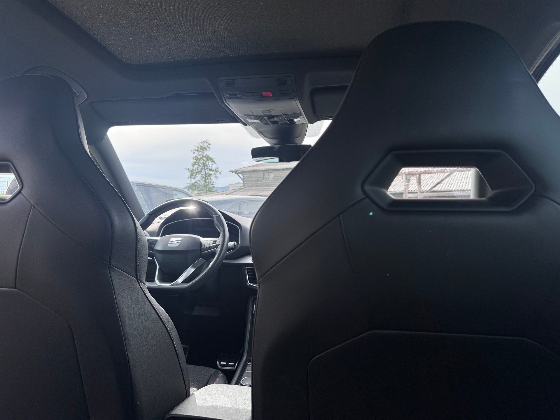 SEAT Tarraco 2.0 TSI 4Drive DSG Swiss FR-image-9