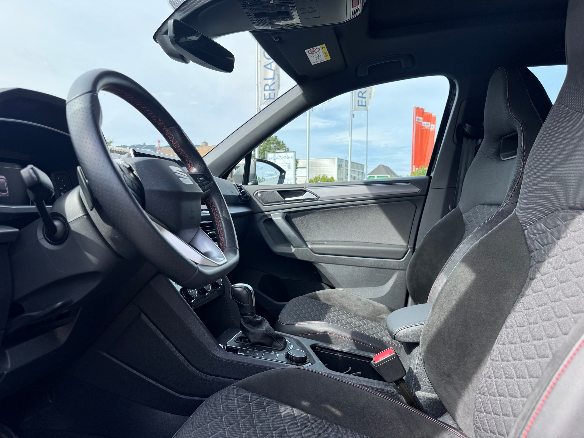 SEAT Tarraco 2.0 TSI 4Drive DSG Swiss FR-image-10