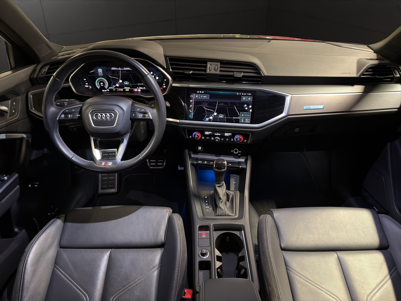 AUDI Q3 45 TFSI e S line Attraction S-tronic-image-11