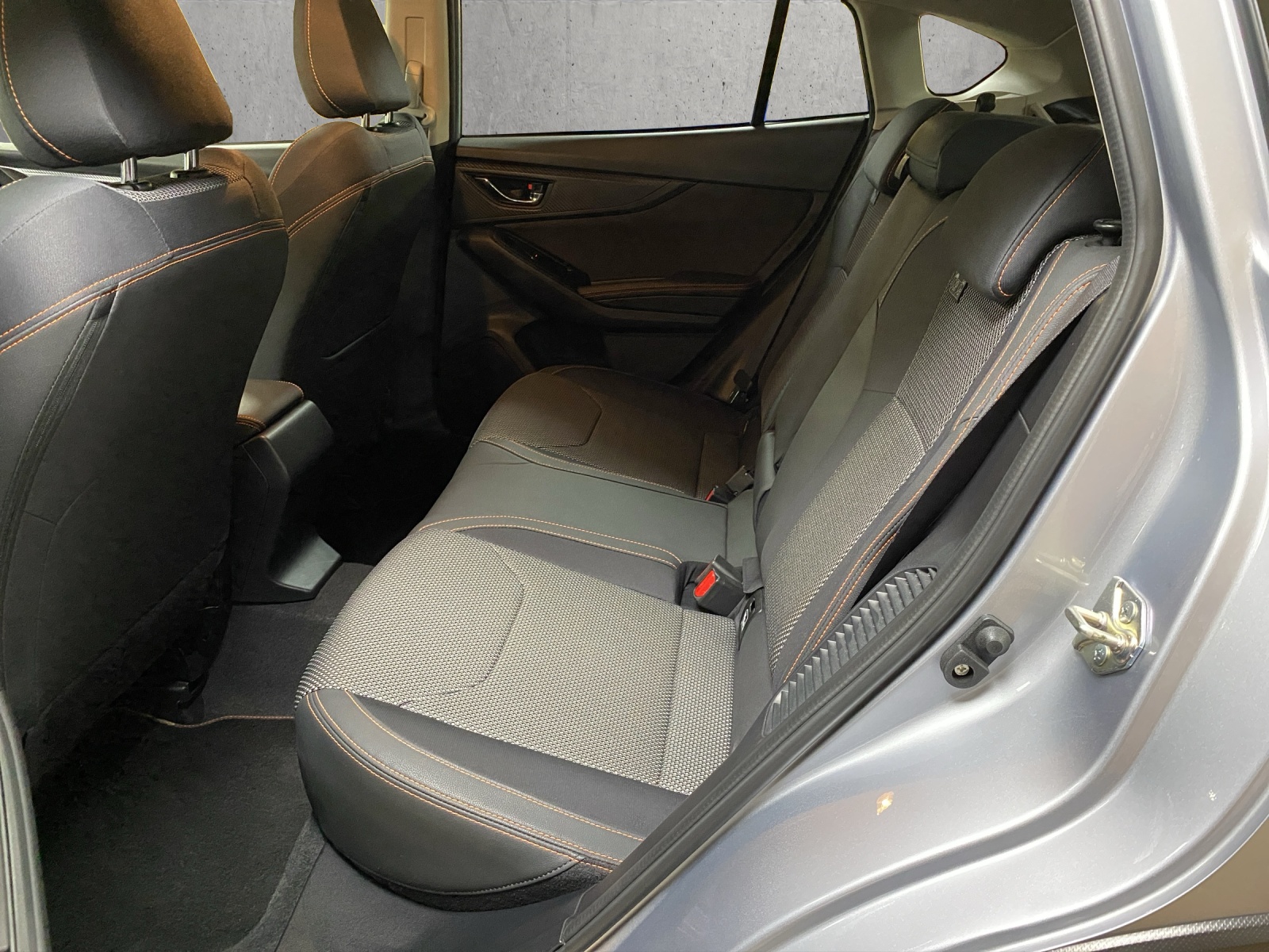 SUBARU XV 2.0 e-Boxer Swiss Plus AWD Lineartronic-image-11