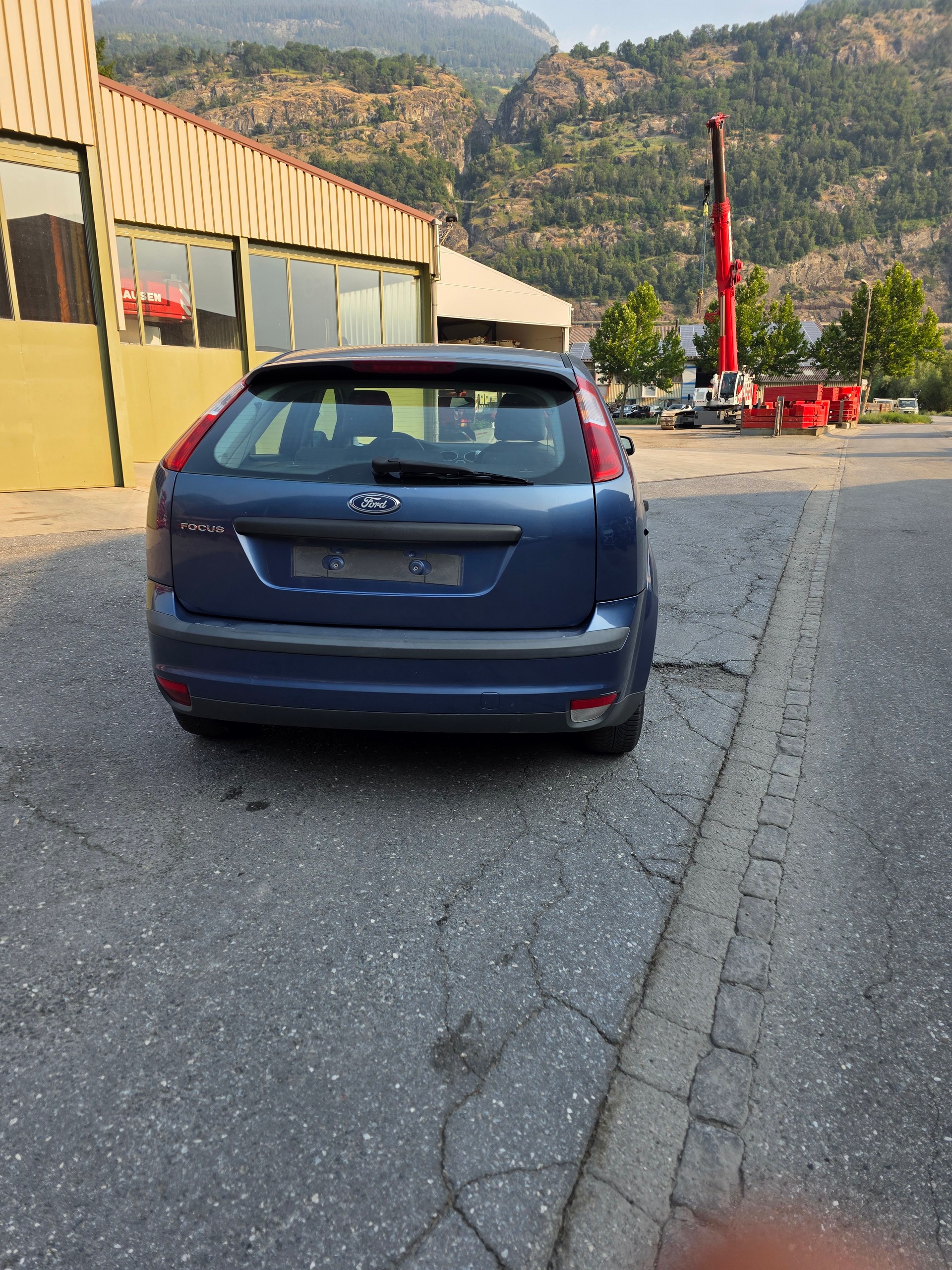 FORD Focus 1.6i Trend-image-7