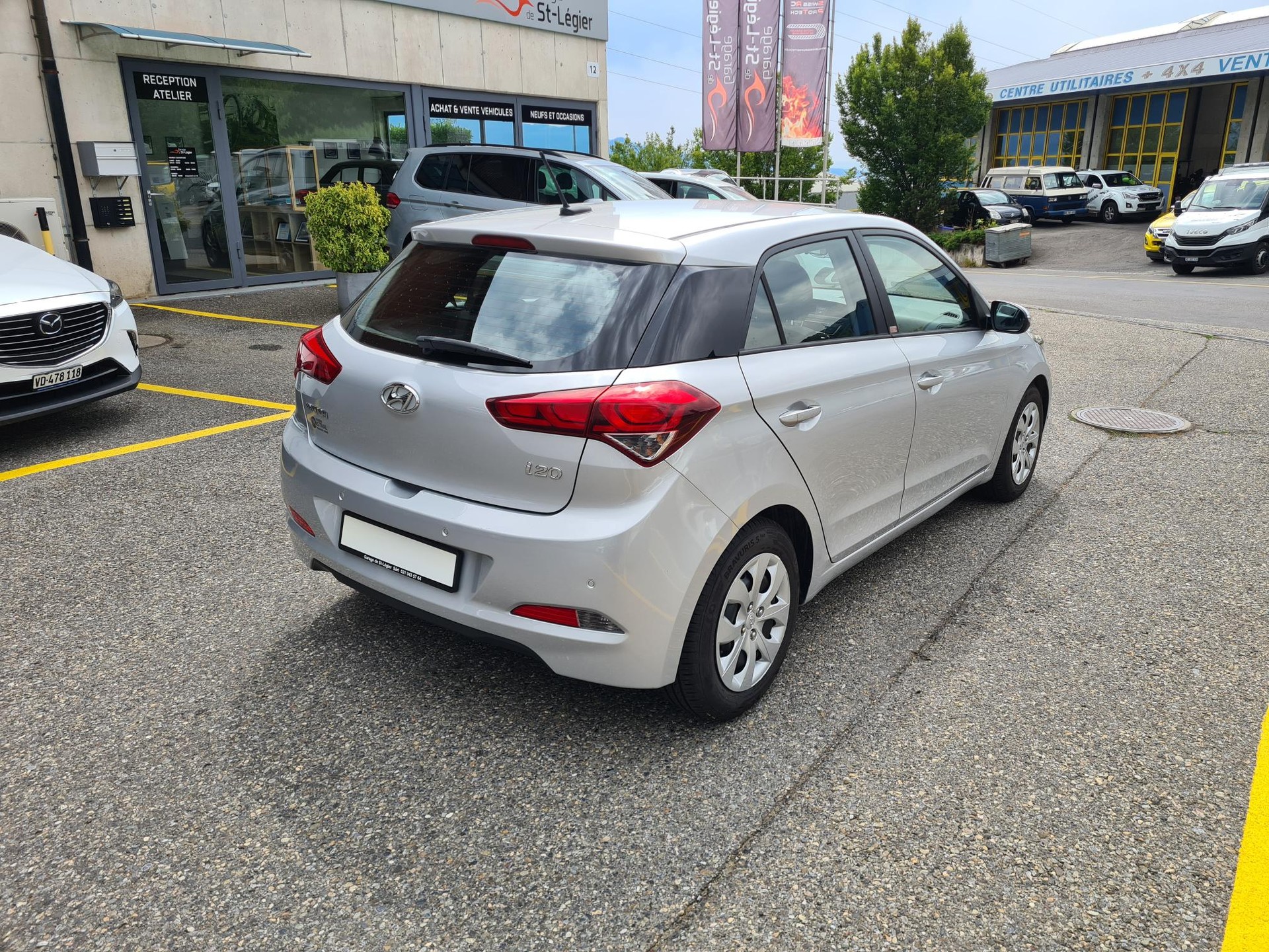 HYUNDAI i20 1.0 T-GDi Amplia-image-4