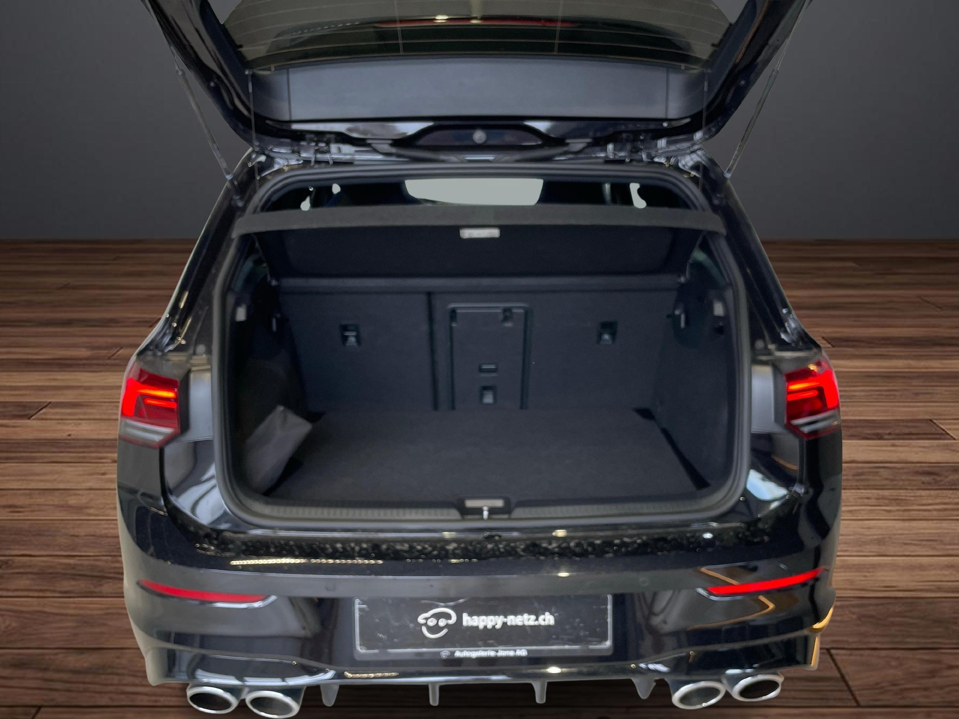 VW Golf VIII 2.0 TSI R Performance DSG 4motion-image-8