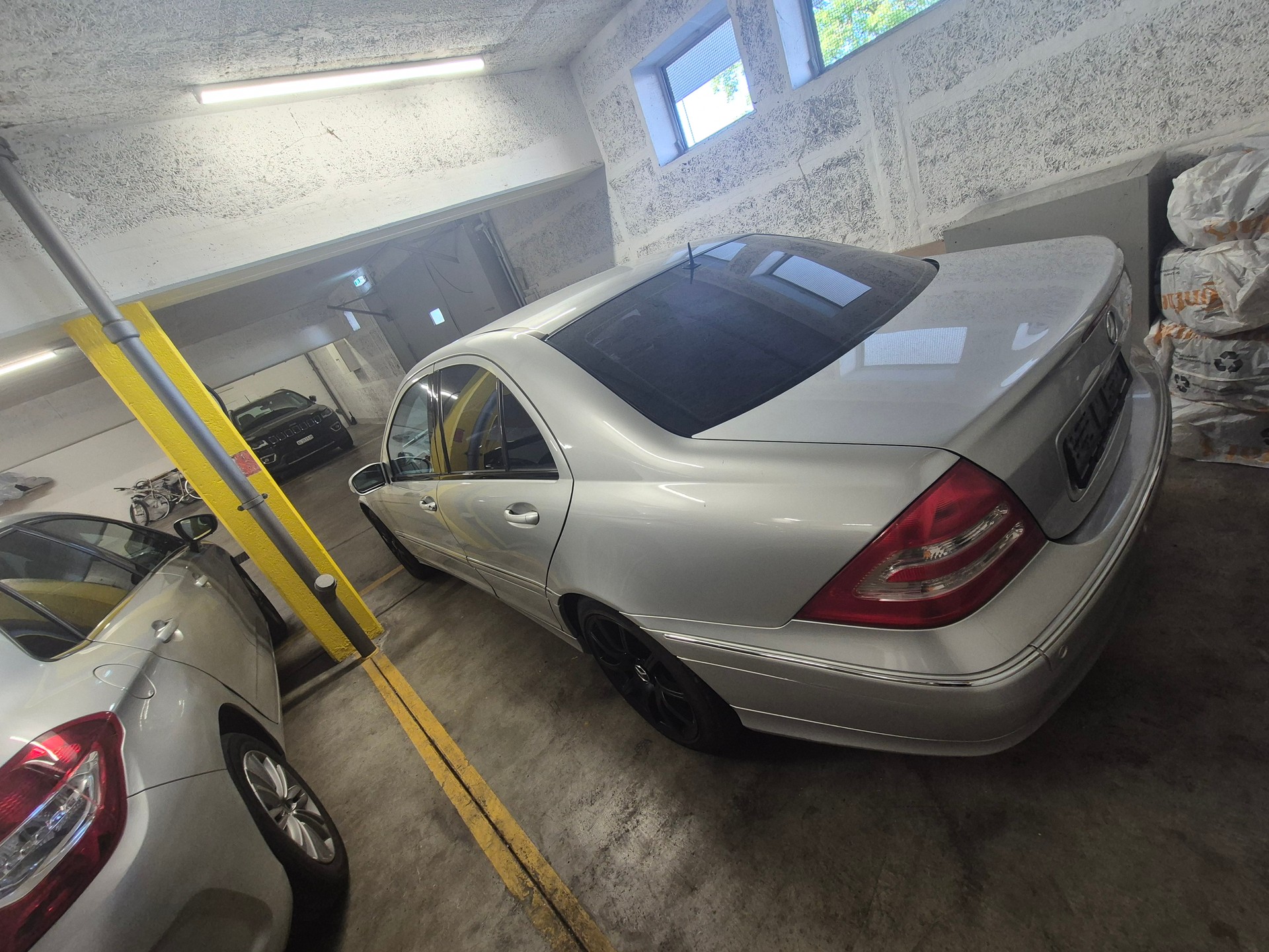 MERCEDES-BENZ C 320 V6 4matic-image-1