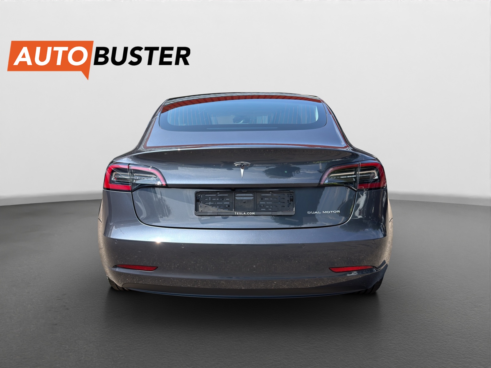 TESLA Model 3 Long Range Dual Motor AWD-image-3