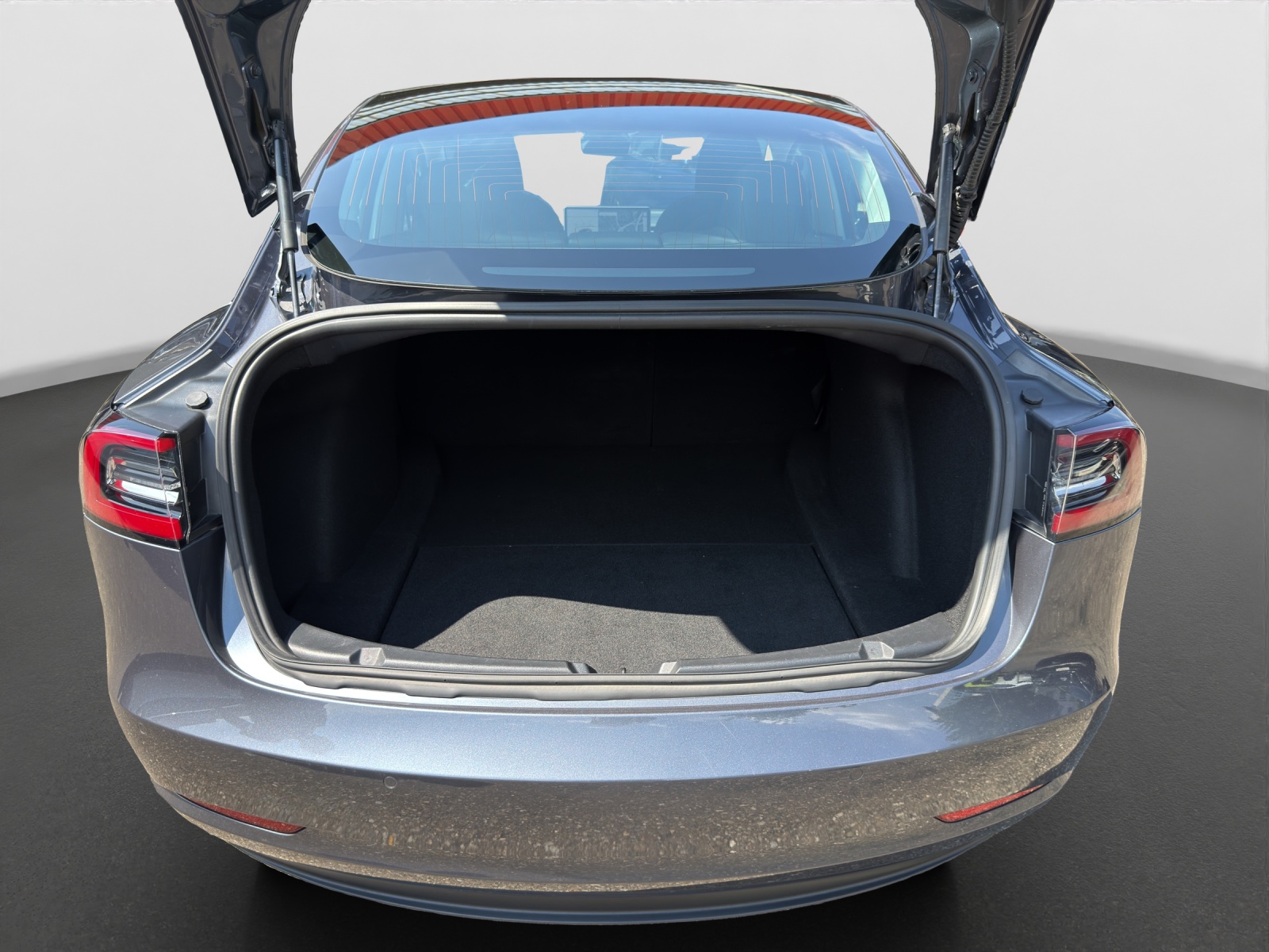 TESLA Model 3 Long Range Dual Motor AWD-image-13