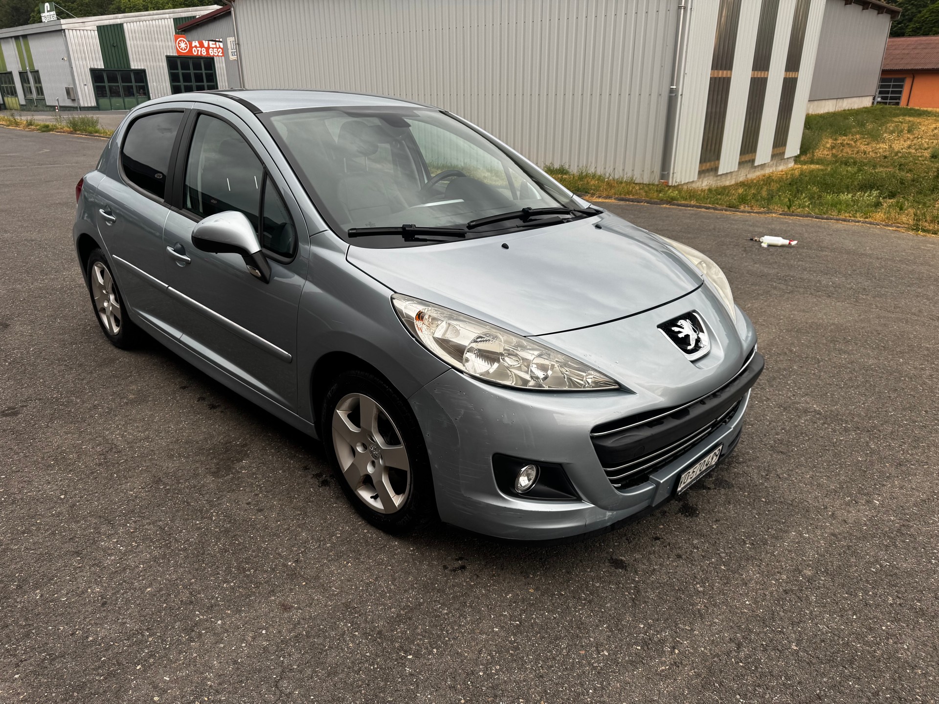 PEUGEOT 207 1.6 16V Sport Automatic-image-1