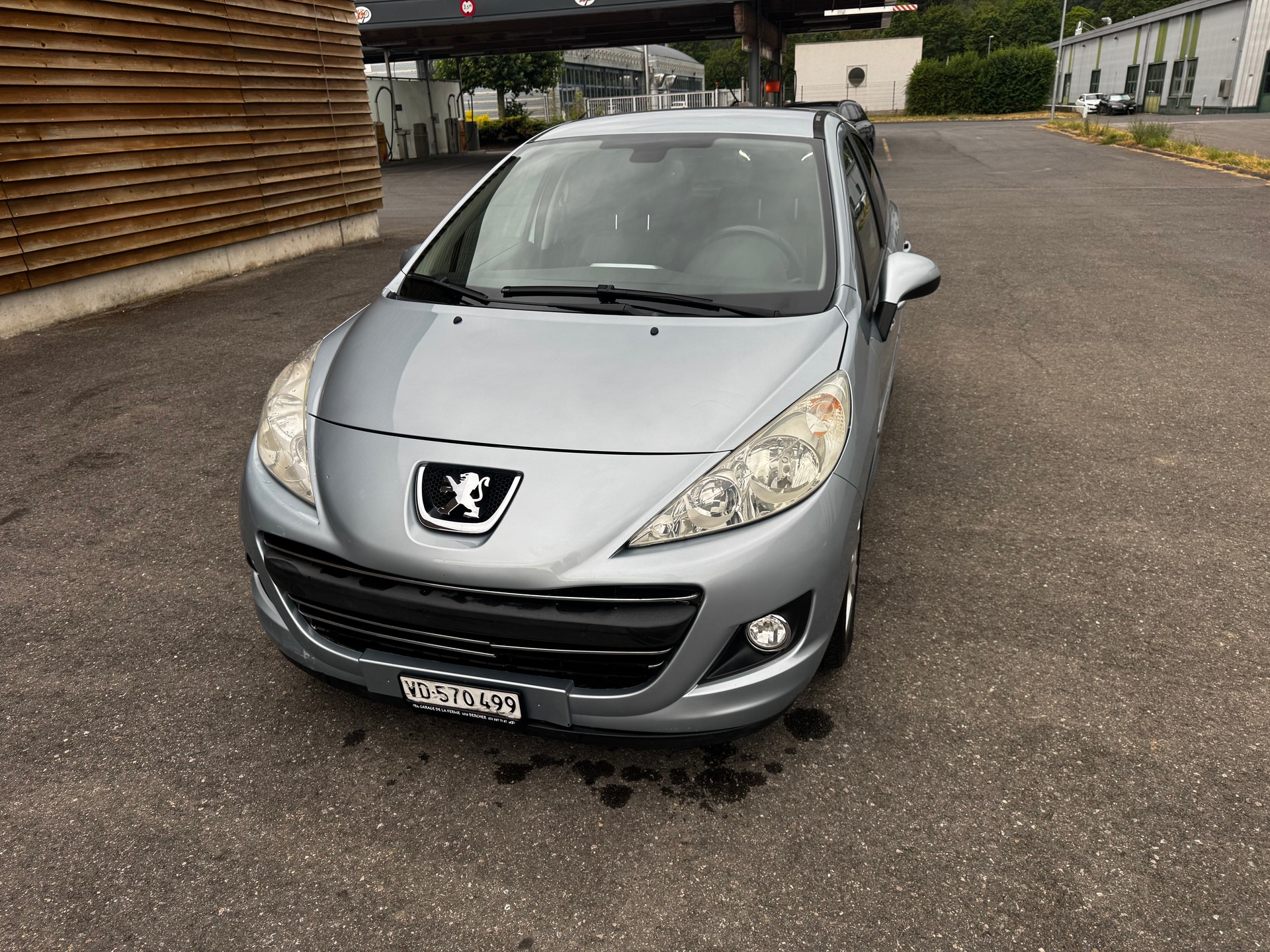 PEUGEOT 207 1.6 16V Sport Automatic-image-0