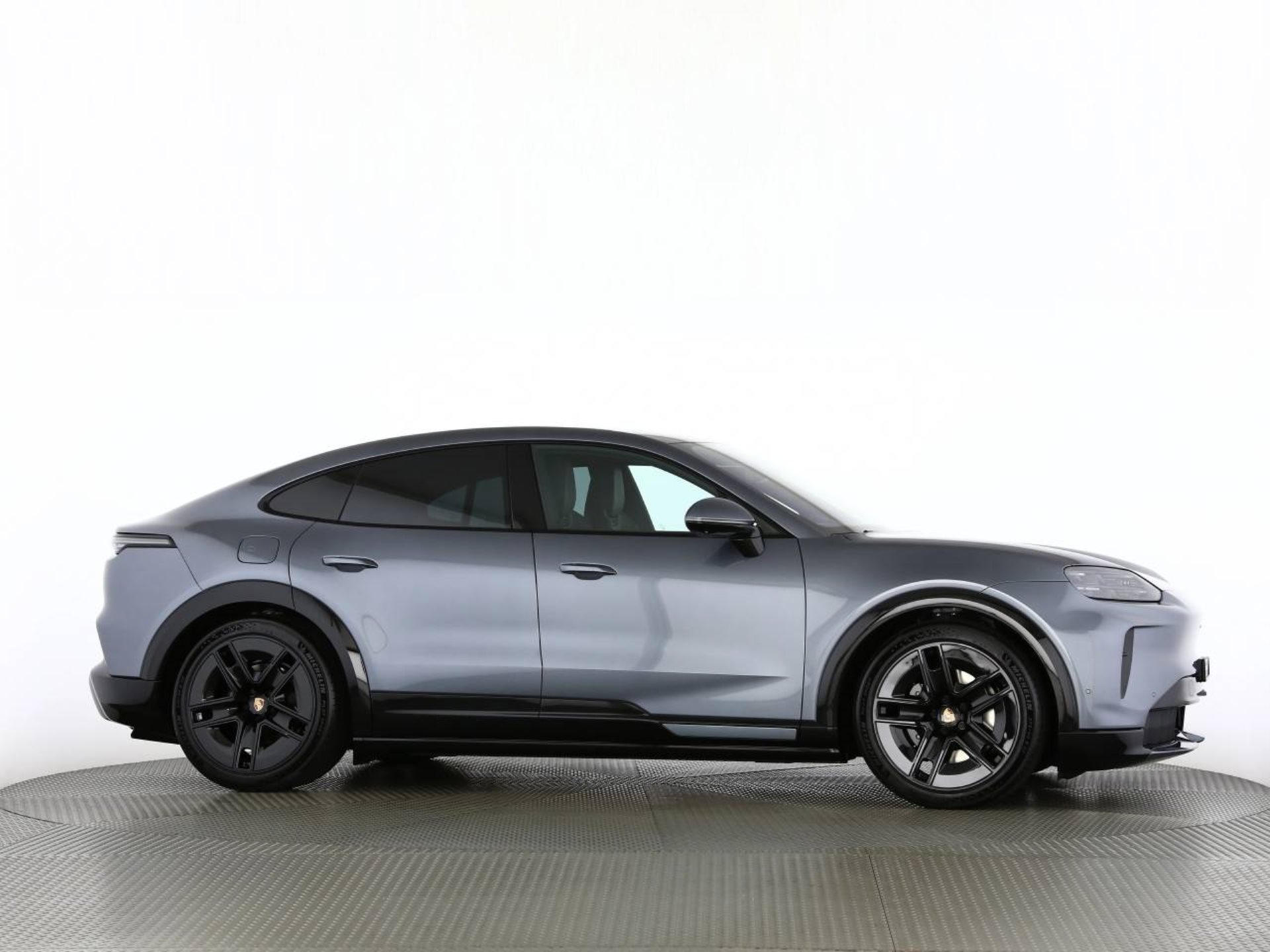 PORSCHE Cayenne S Coupé Electric-image-24