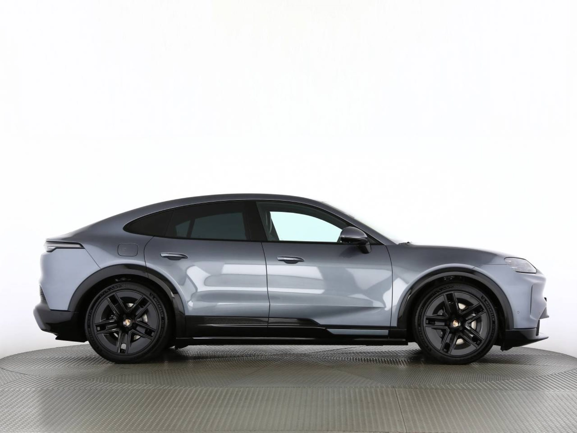 PORSCHE Cayenne S Coupé Electric-image-23