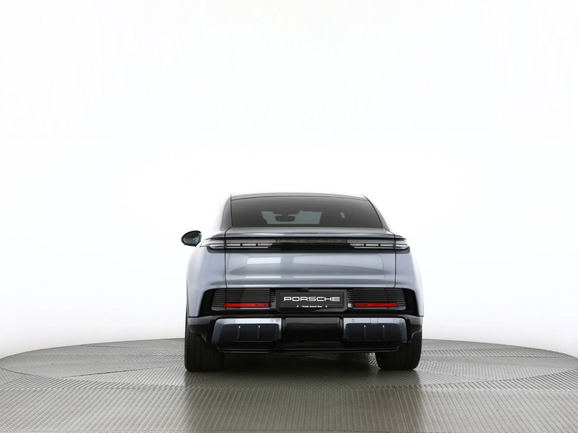 PORSCHE Cayenne S Coupé Electric-image-17