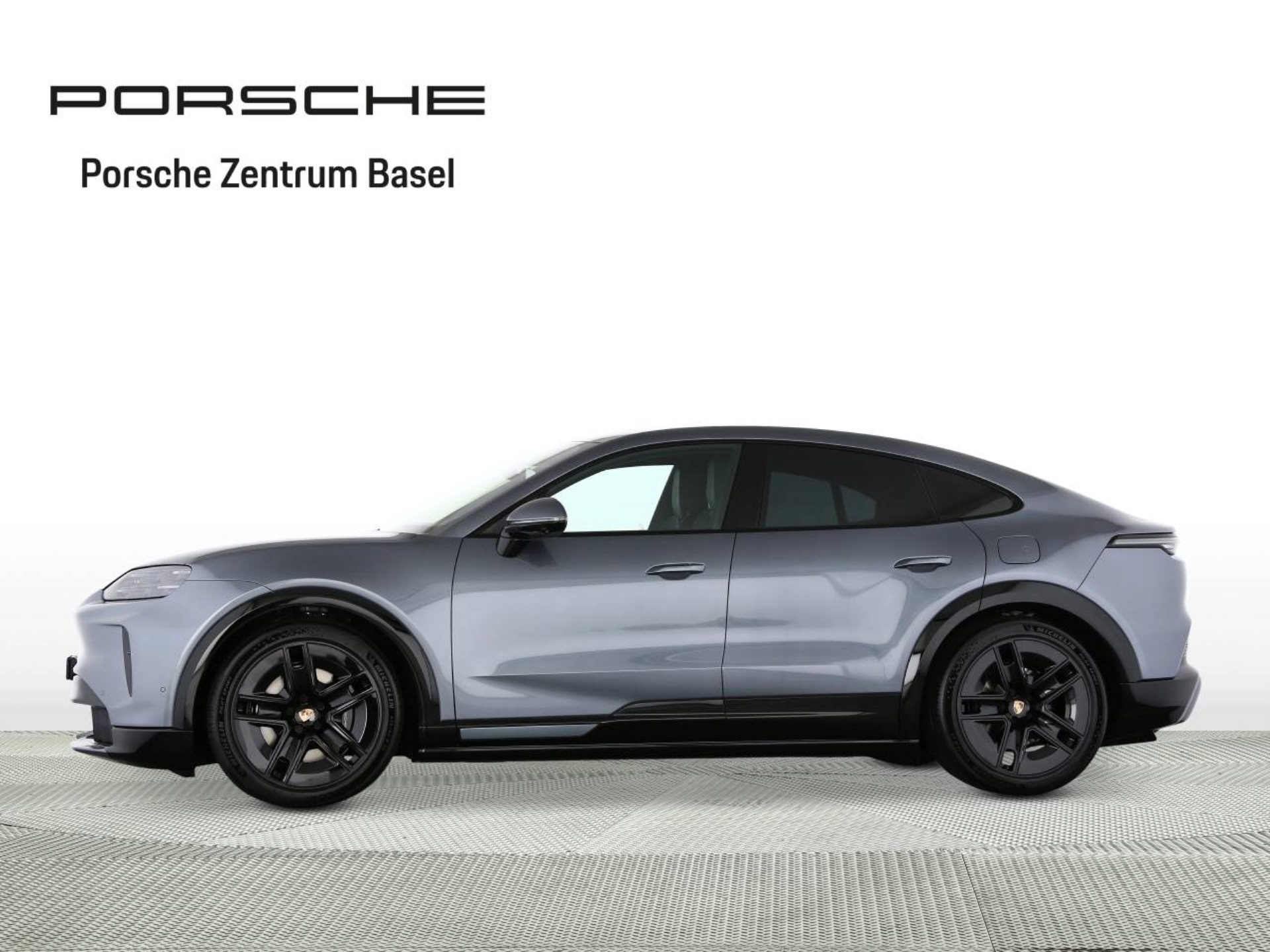 PORSCHE Cayenne S Coupé Electric-showroom-element-1