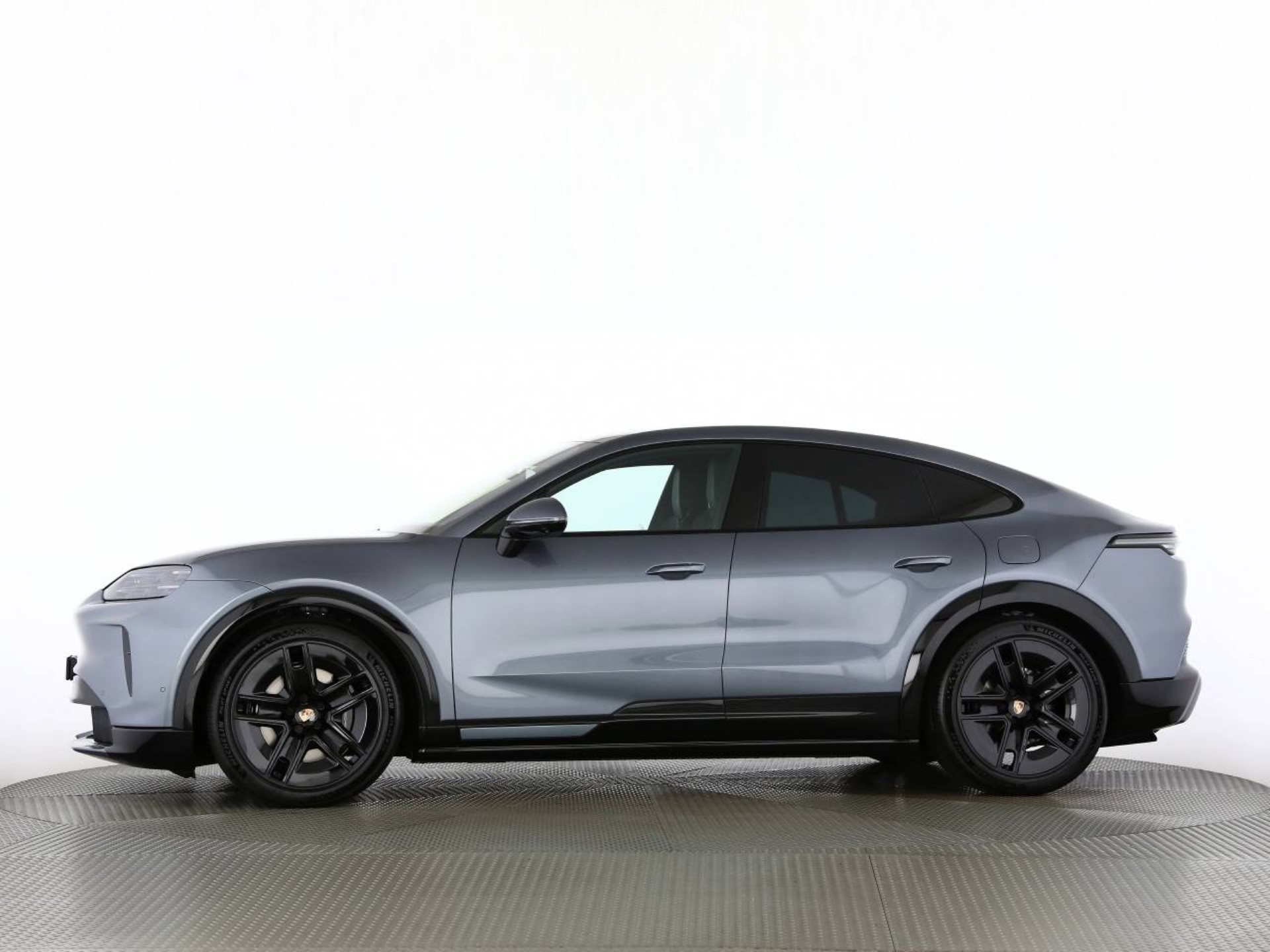 PORSCHE Cayenne S Coupé Electric-image-12
