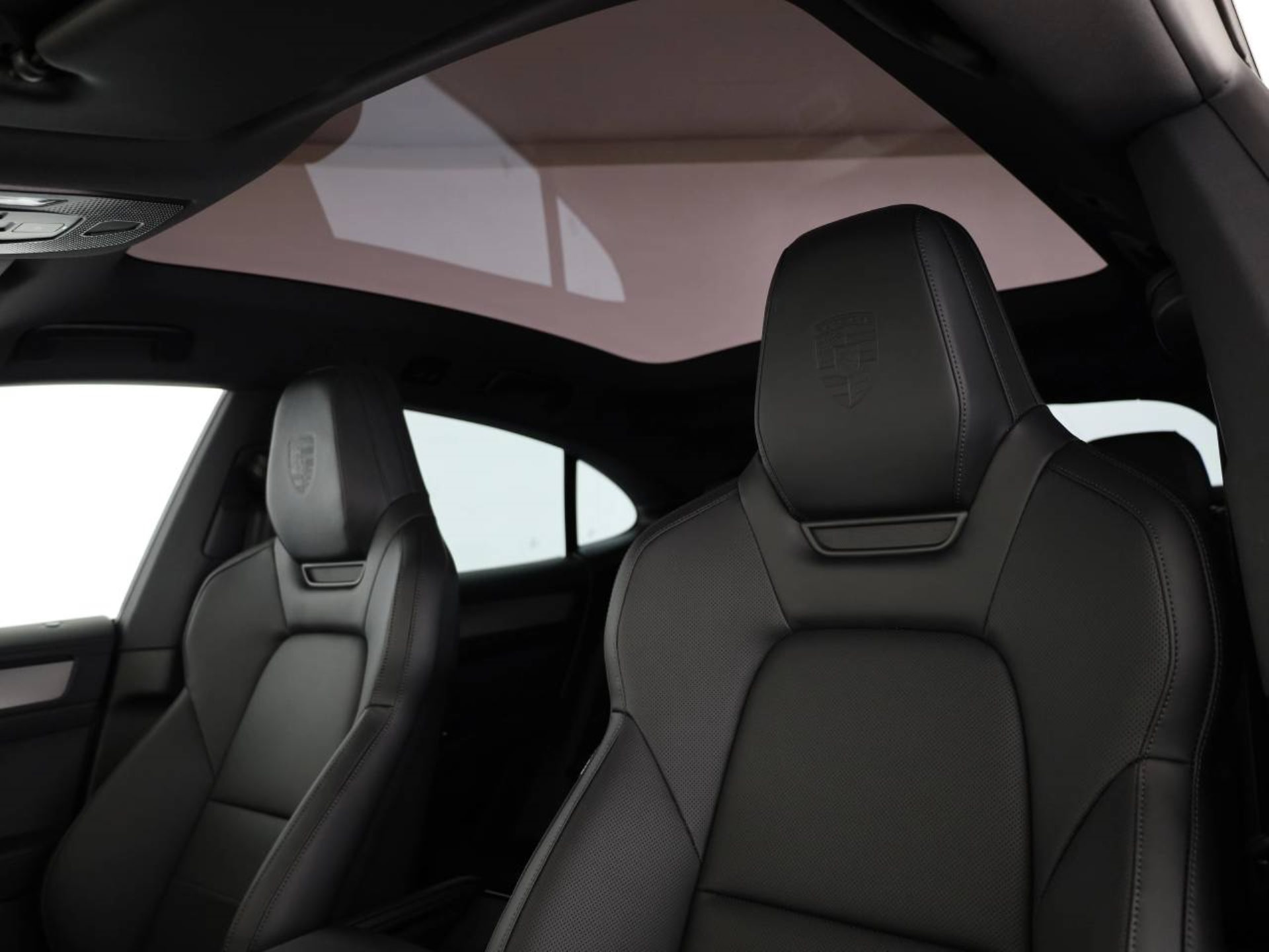 PORSCHE Cayenne S Coupé Electric-image-4