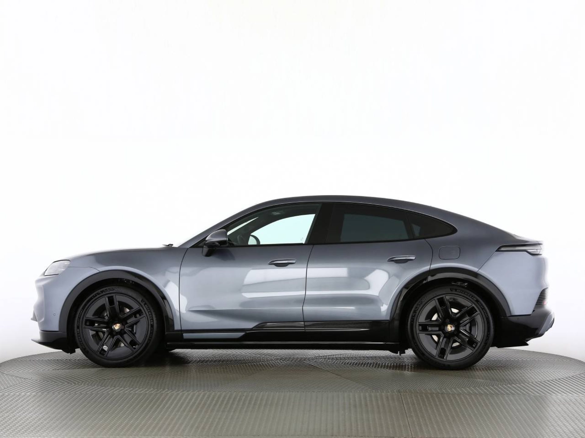 PORSCHE Cayenne S Coupé Electric-image-13