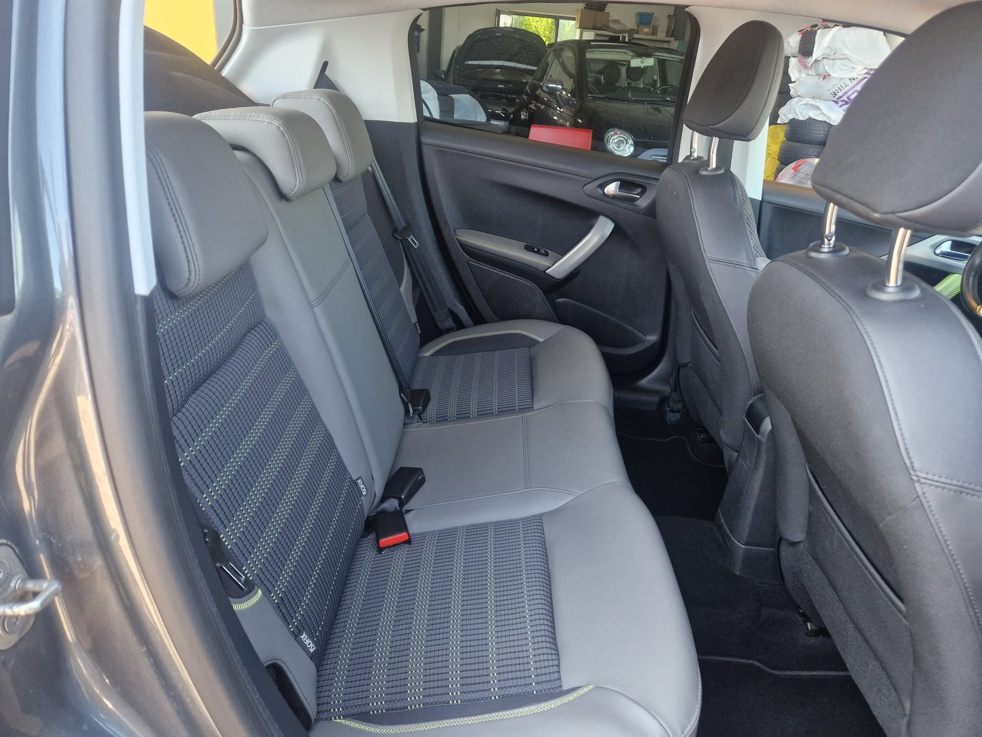 PEUGEOT 208 1.6 BlueHDI Active-image-10