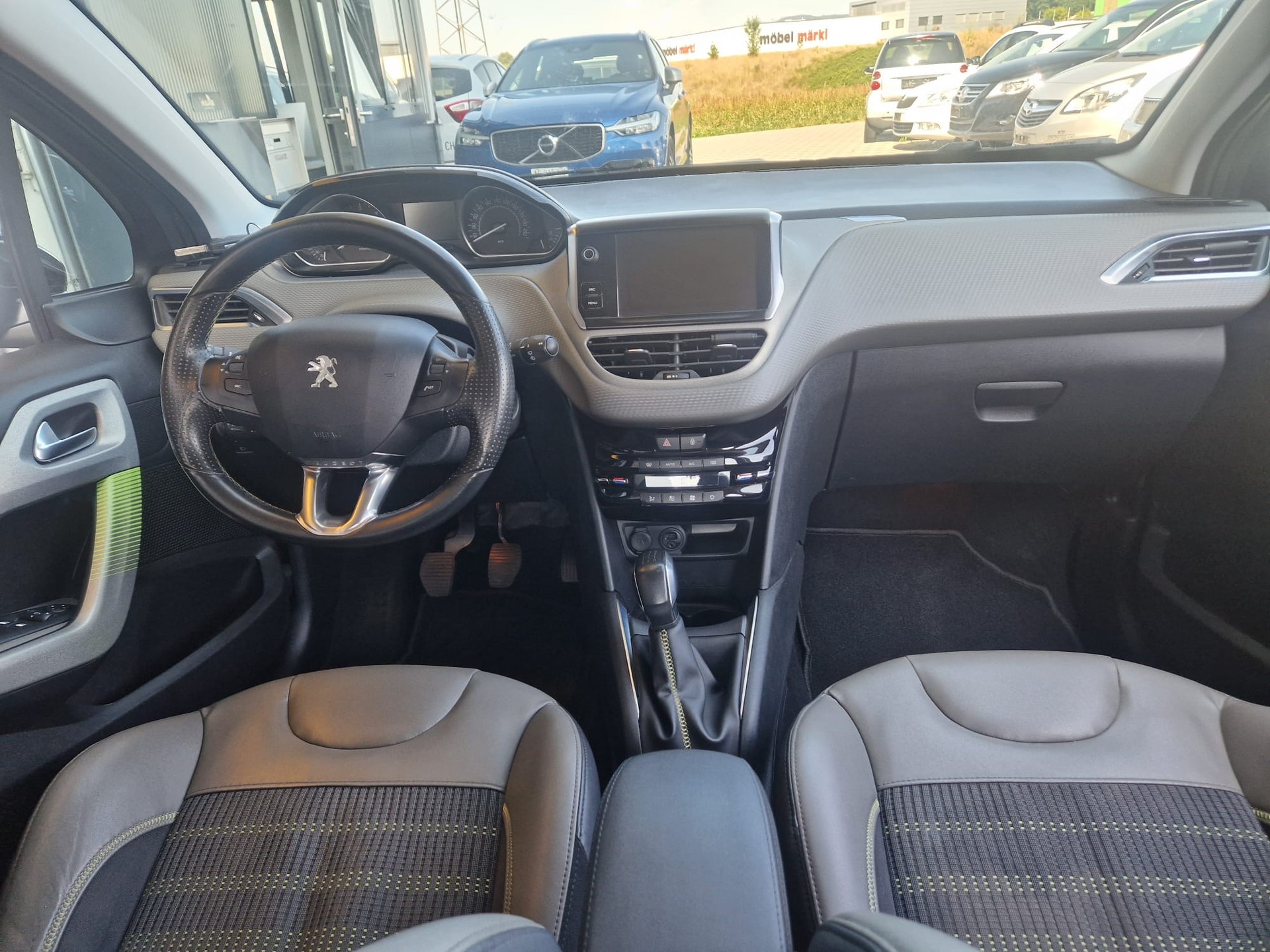 PEUGEOT 208 1.6 BlueHDI Active-image-7