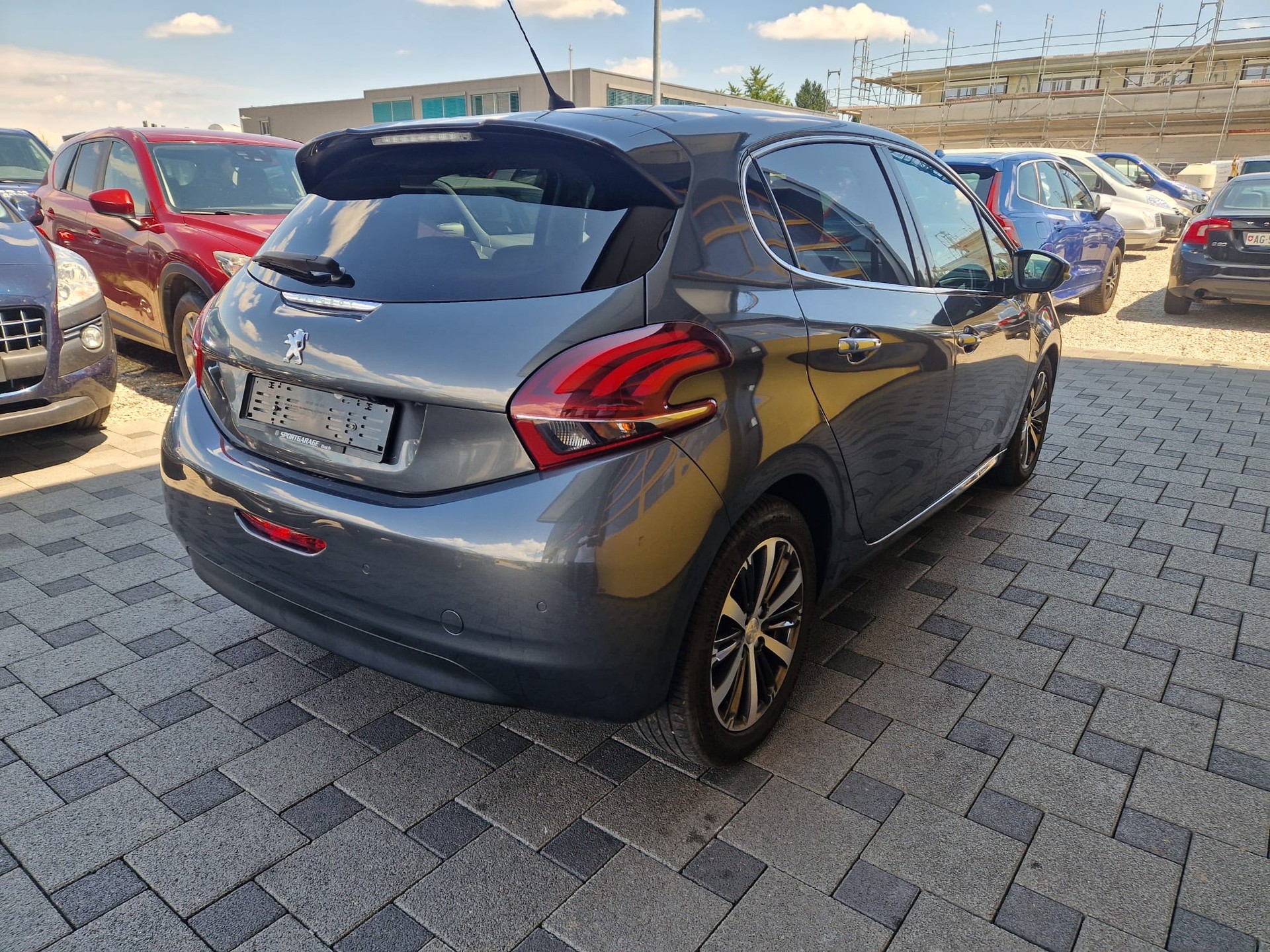 PEUGEOT 208 1.6 BlueHDI Active-image-5