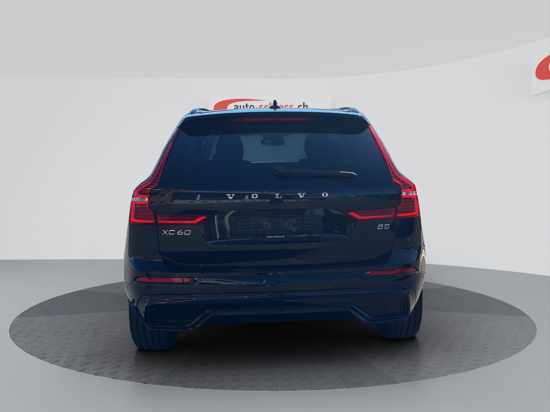 VOLVO XC60 B5 Benzin Mild Hybrid AWD Plus Dark Geartronic-showroom-element-3