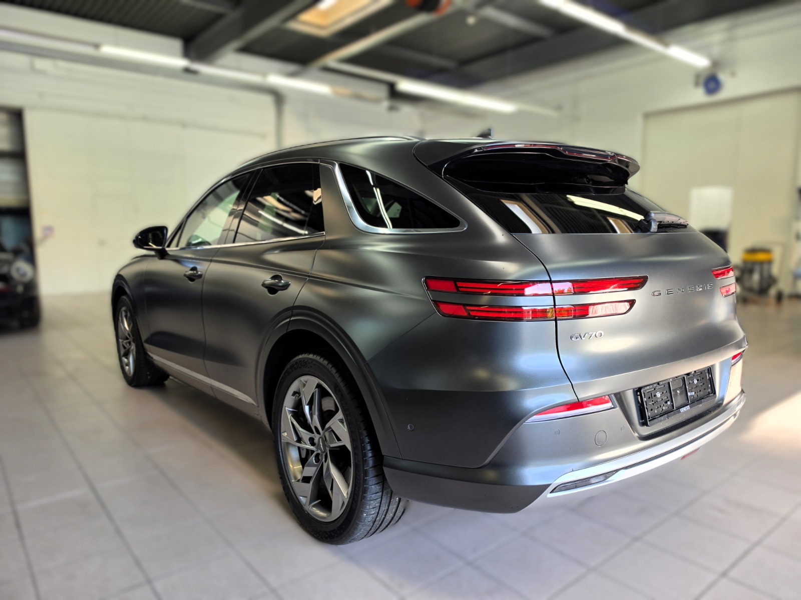 GENESIS GV70 Electrified Sport kWh 77,4 AWD-image-2