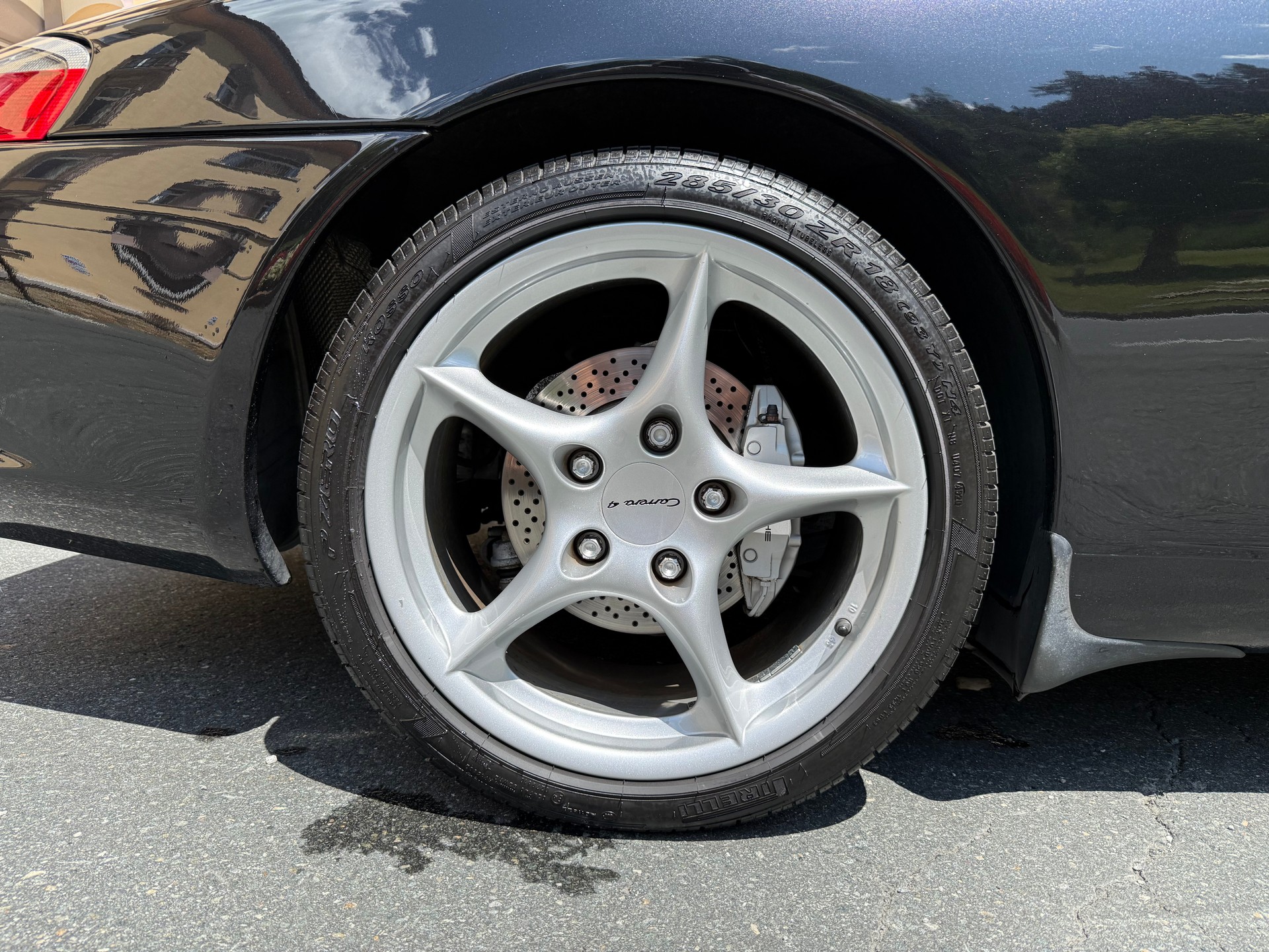 PORSCHE 911 Carrera 4 Cabrio-image-12