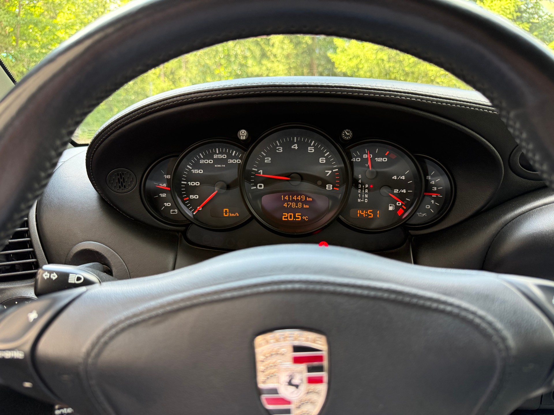 PORSCHE 911 Carrera 4 Cabrio-image-13