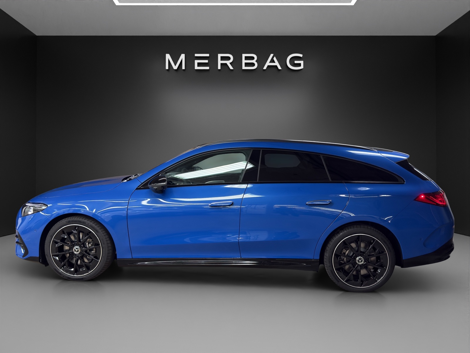 MERCEDES-BENZ CLA Shooting Brake 350 4Matic 85 kWh EQ-image-1