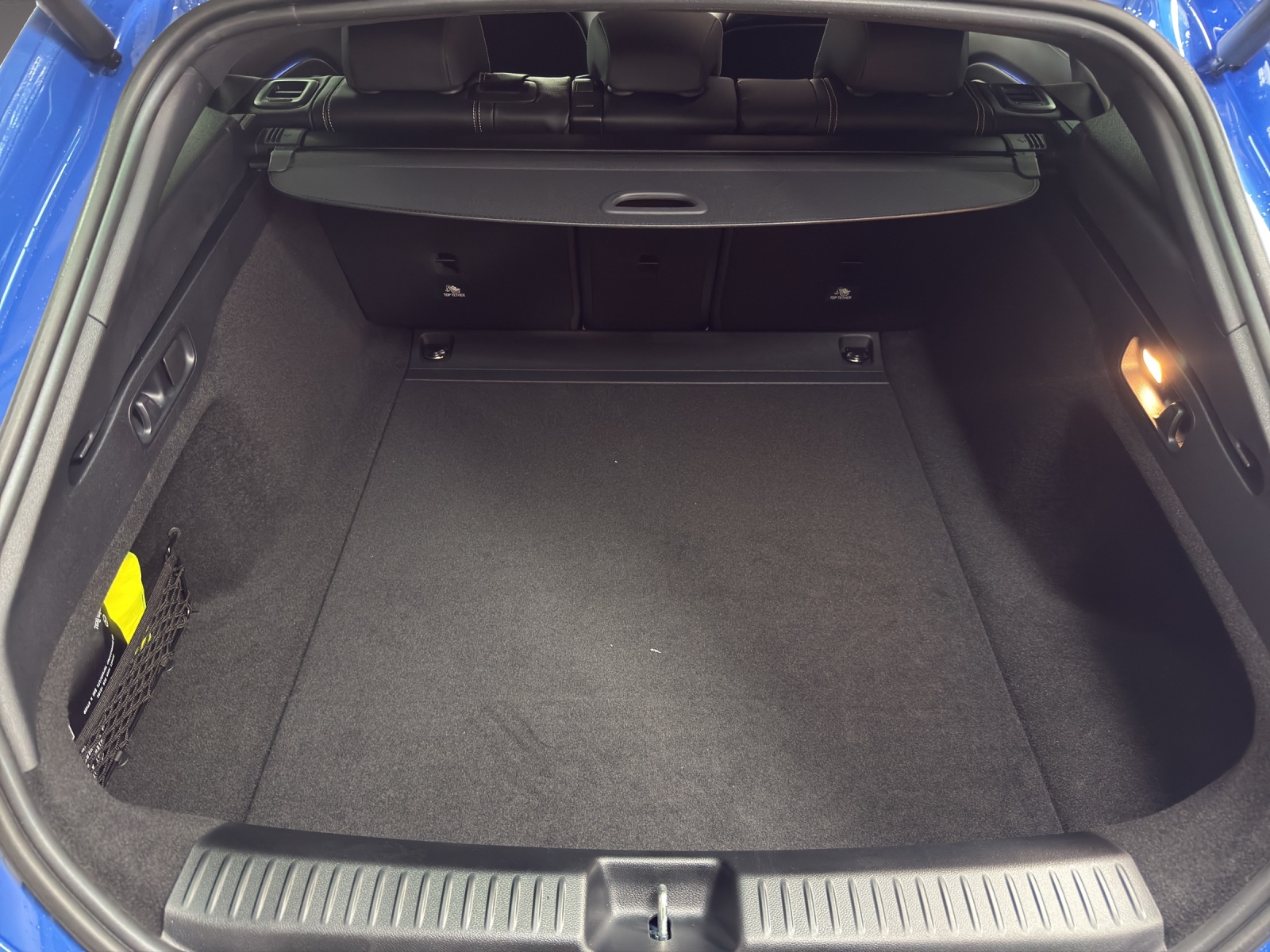 MERCEDES-BENZ CLA Shooting Brake 350 4Matic 85 kWh EQ-image-8
