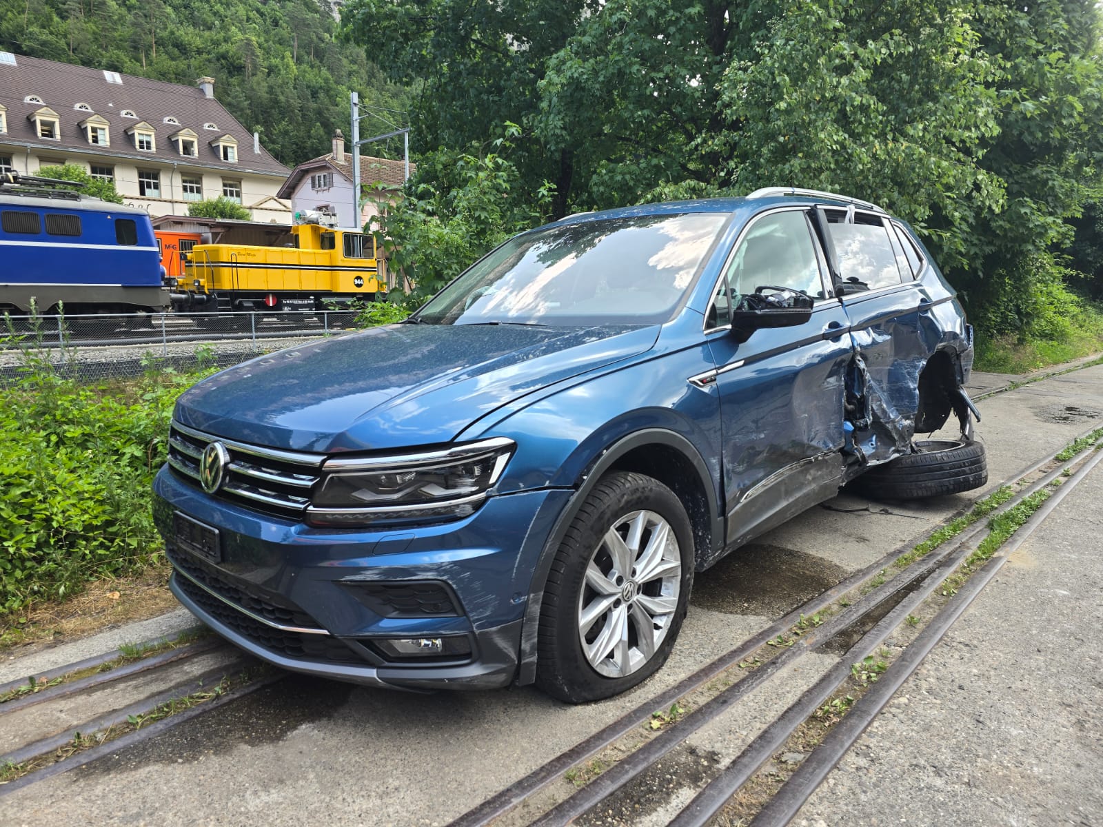 VW Tiguan Allspace 2.0TSI Highline 4Motion DSG-image-0