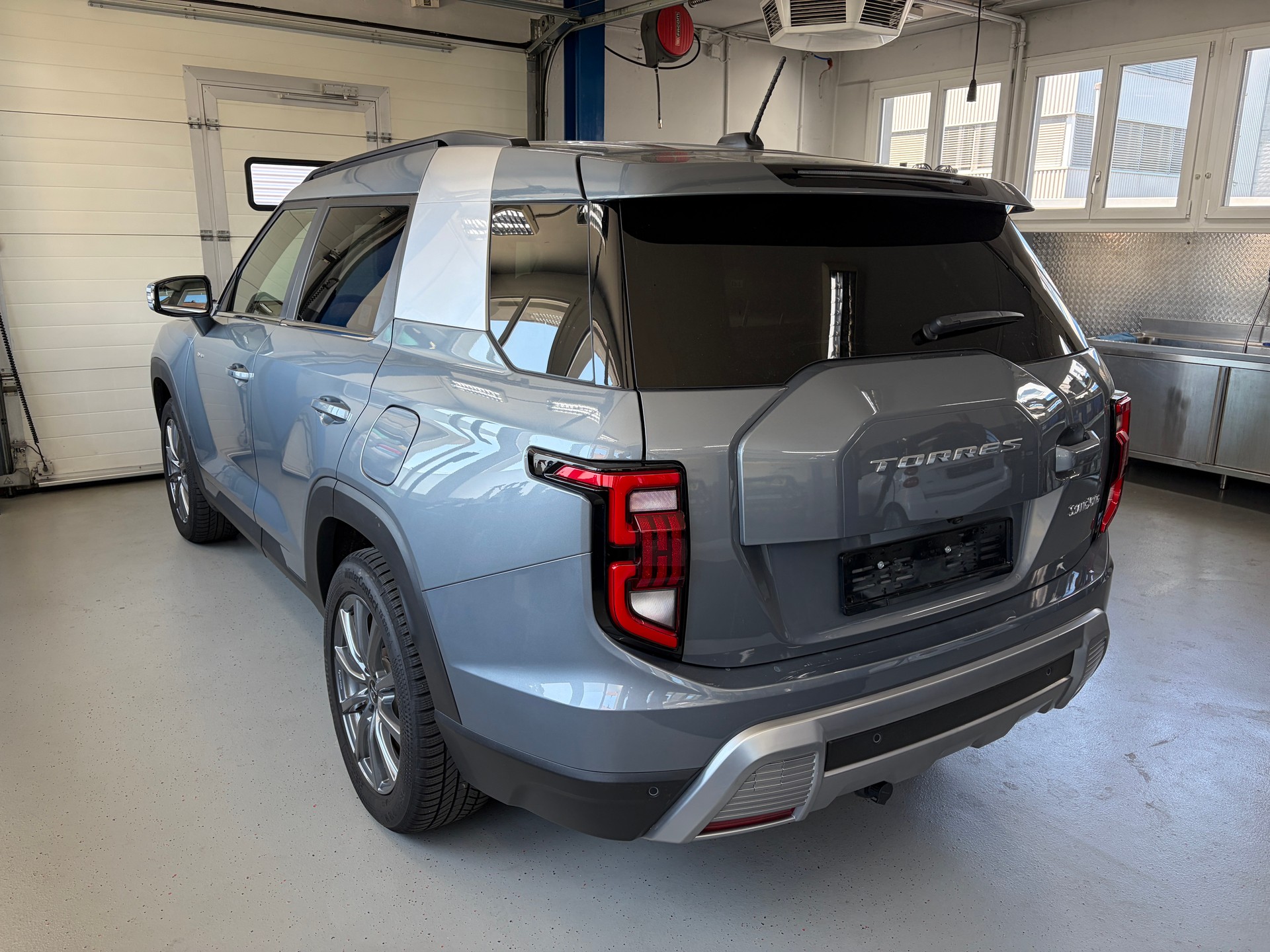 KGM-SsangYong Torres 1.5 TGDI 1st Edition 4WD AT-image-2