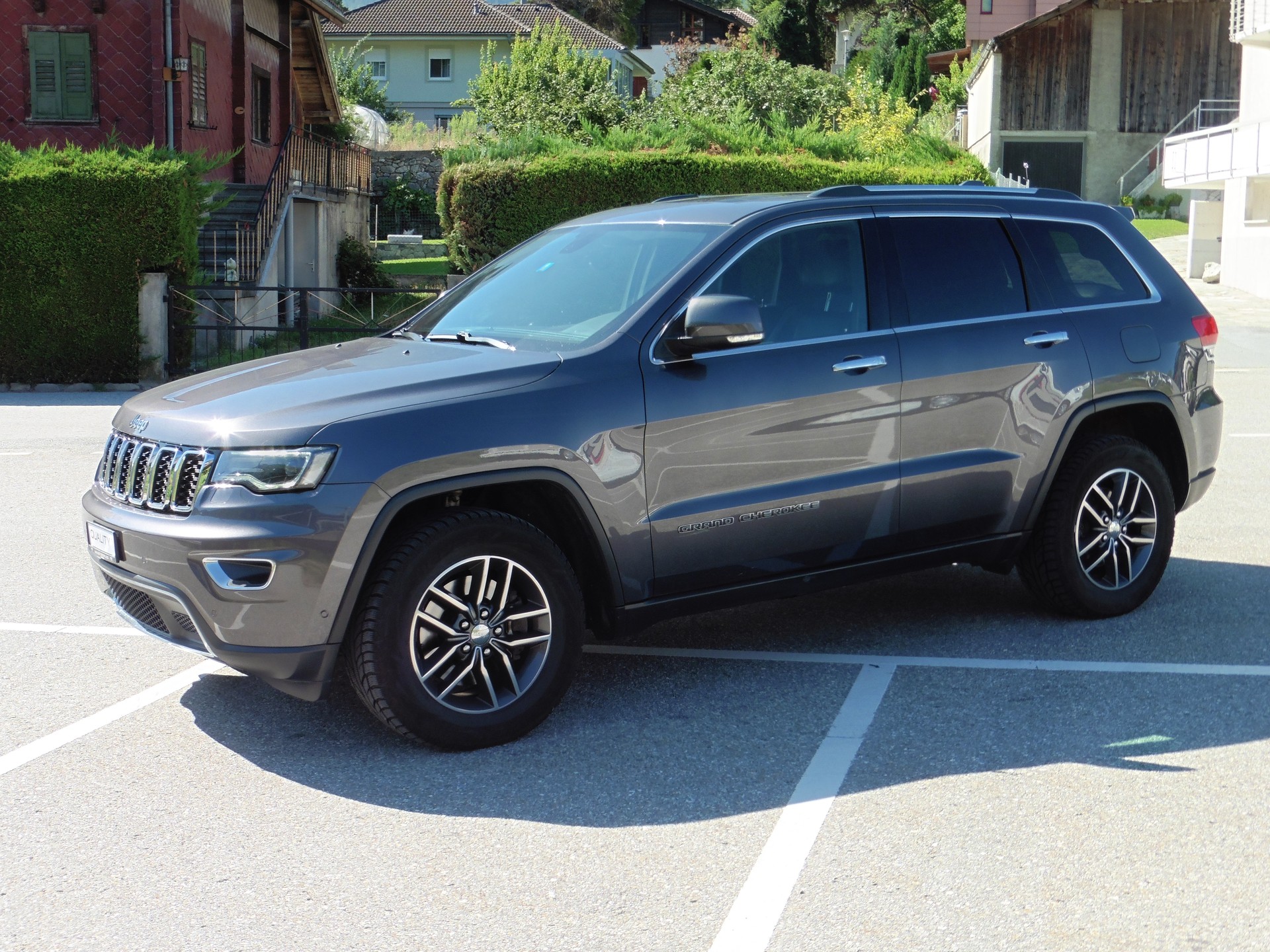 JEEP Grand Cherokee 3.0 CRD Limited Automatic-image-4