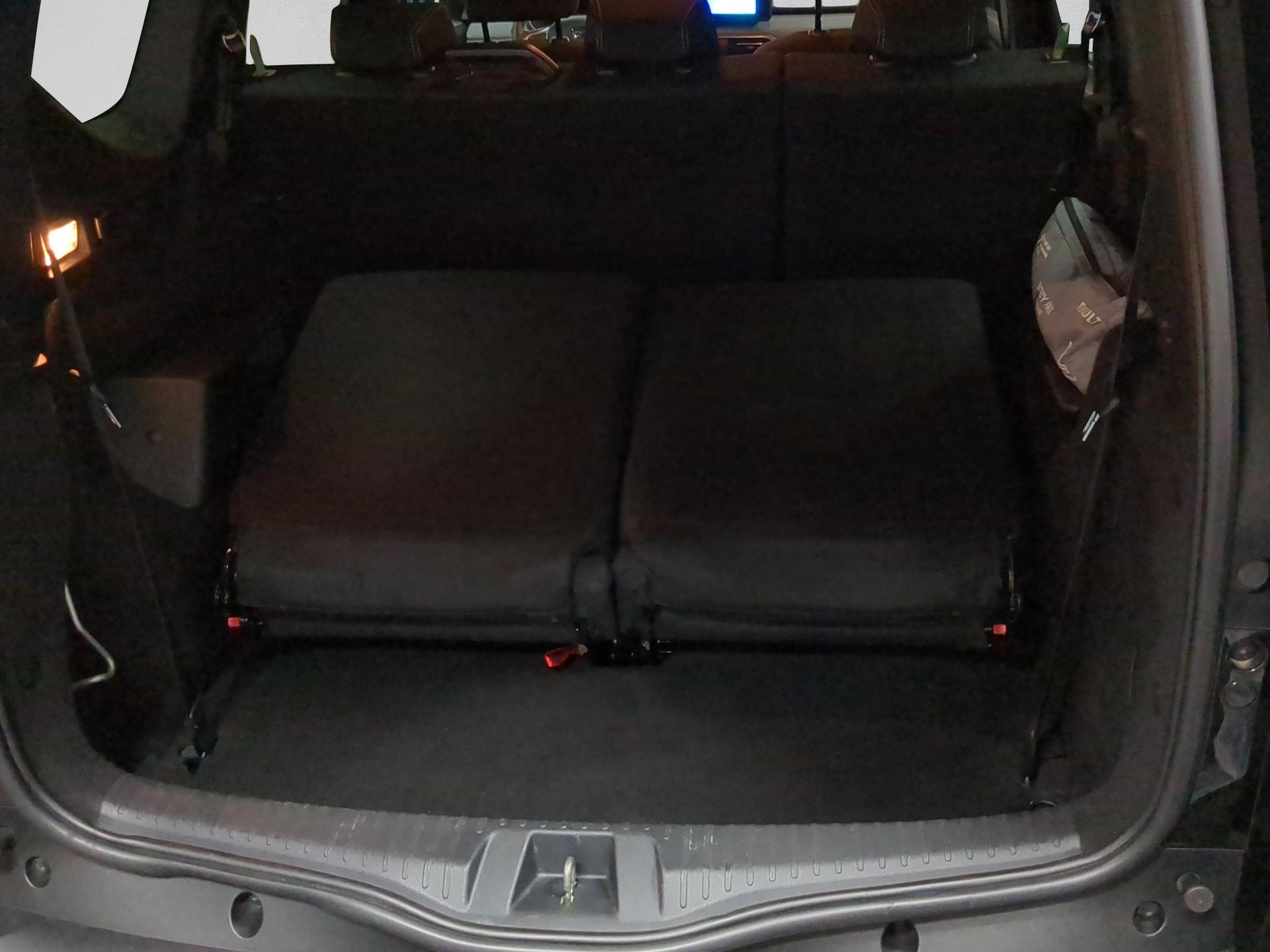 DACIA Jogger TCe 110 Comfort-image-14