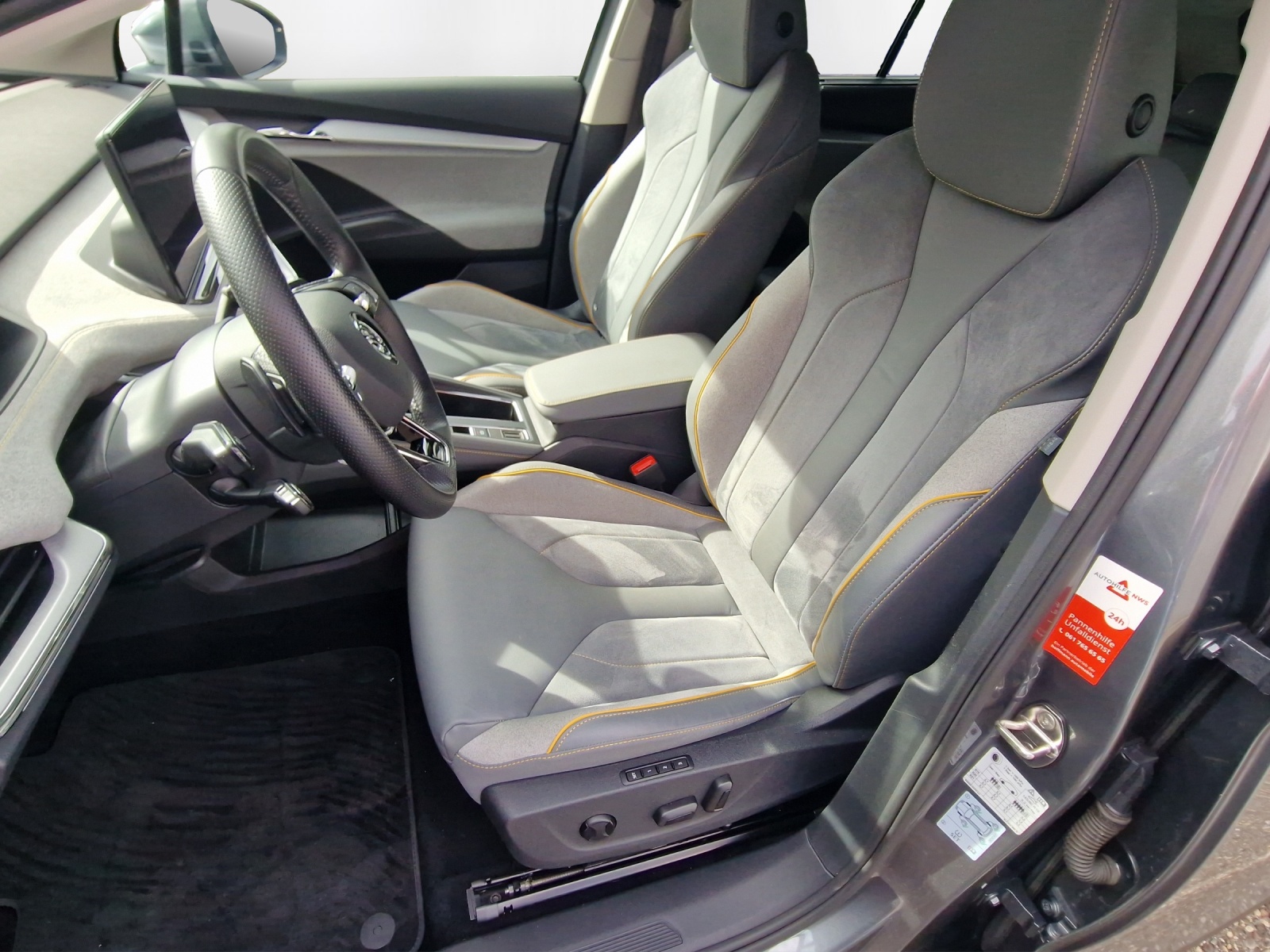 SKODA Enyaq iV 80x-image-9
