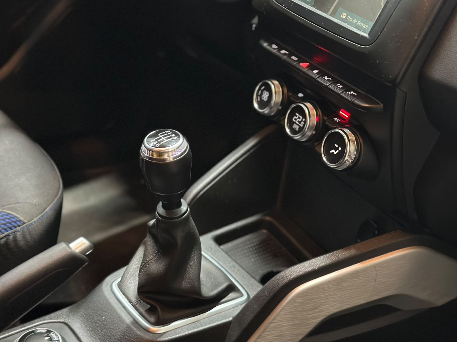 DACIA Duster TCe 150 Prestige 4x4-image-11