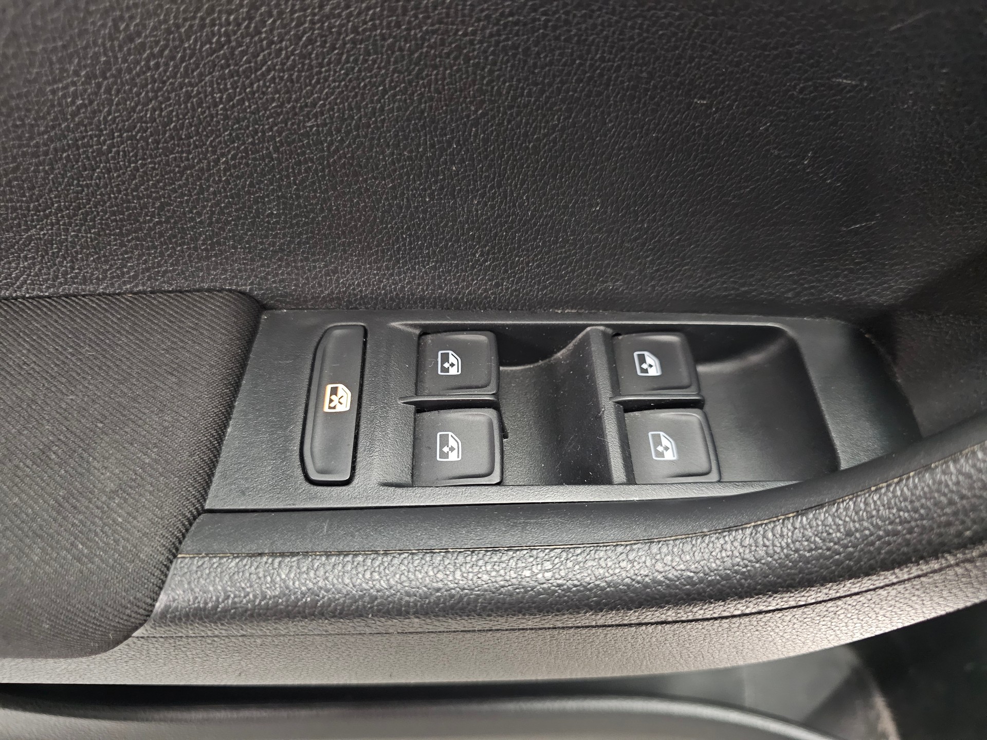 SKODA Fabia 1.0 TSI Soleil-image-22