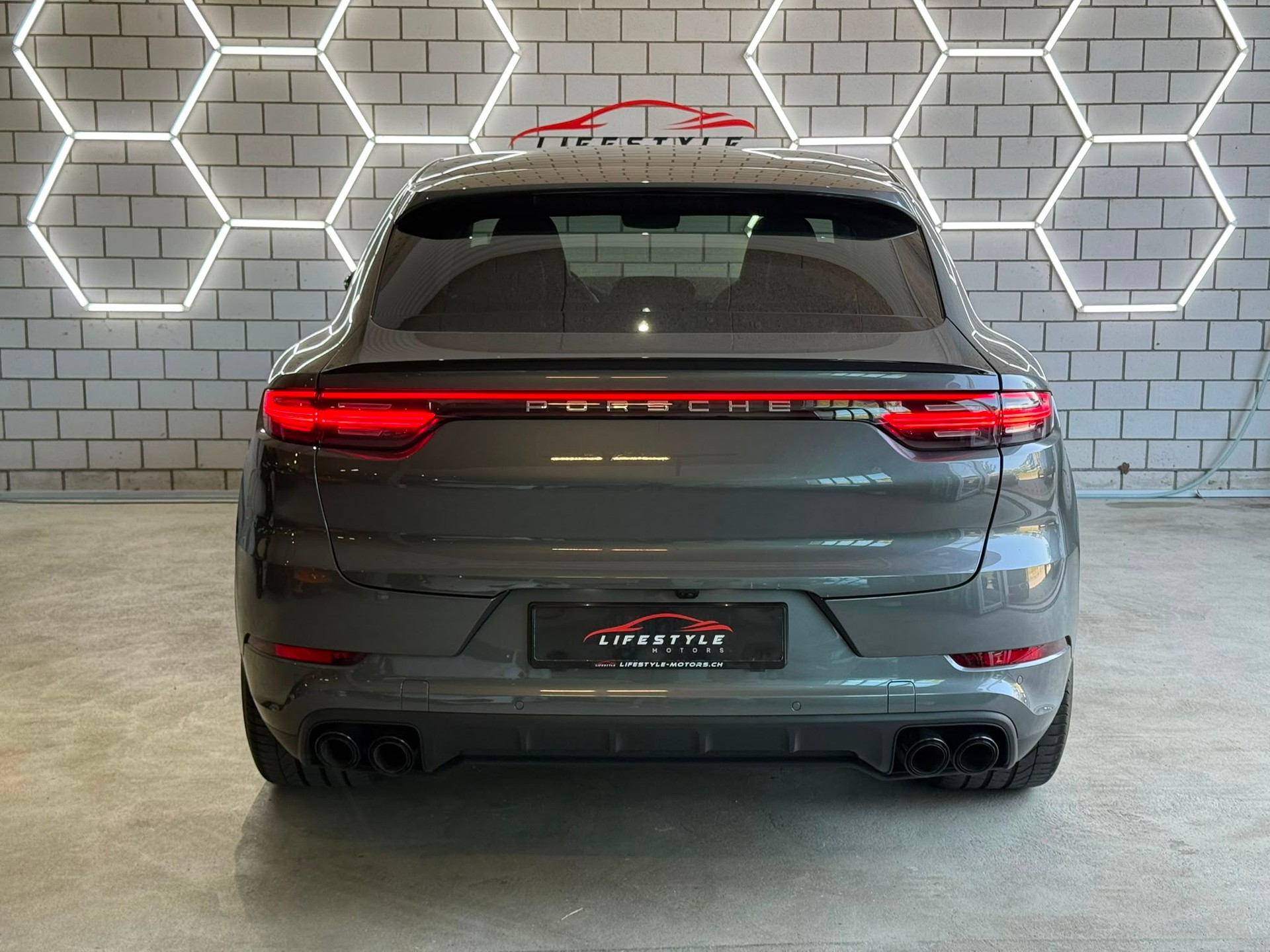 PORSCHE Cayenne Turbo Coupé-image-3