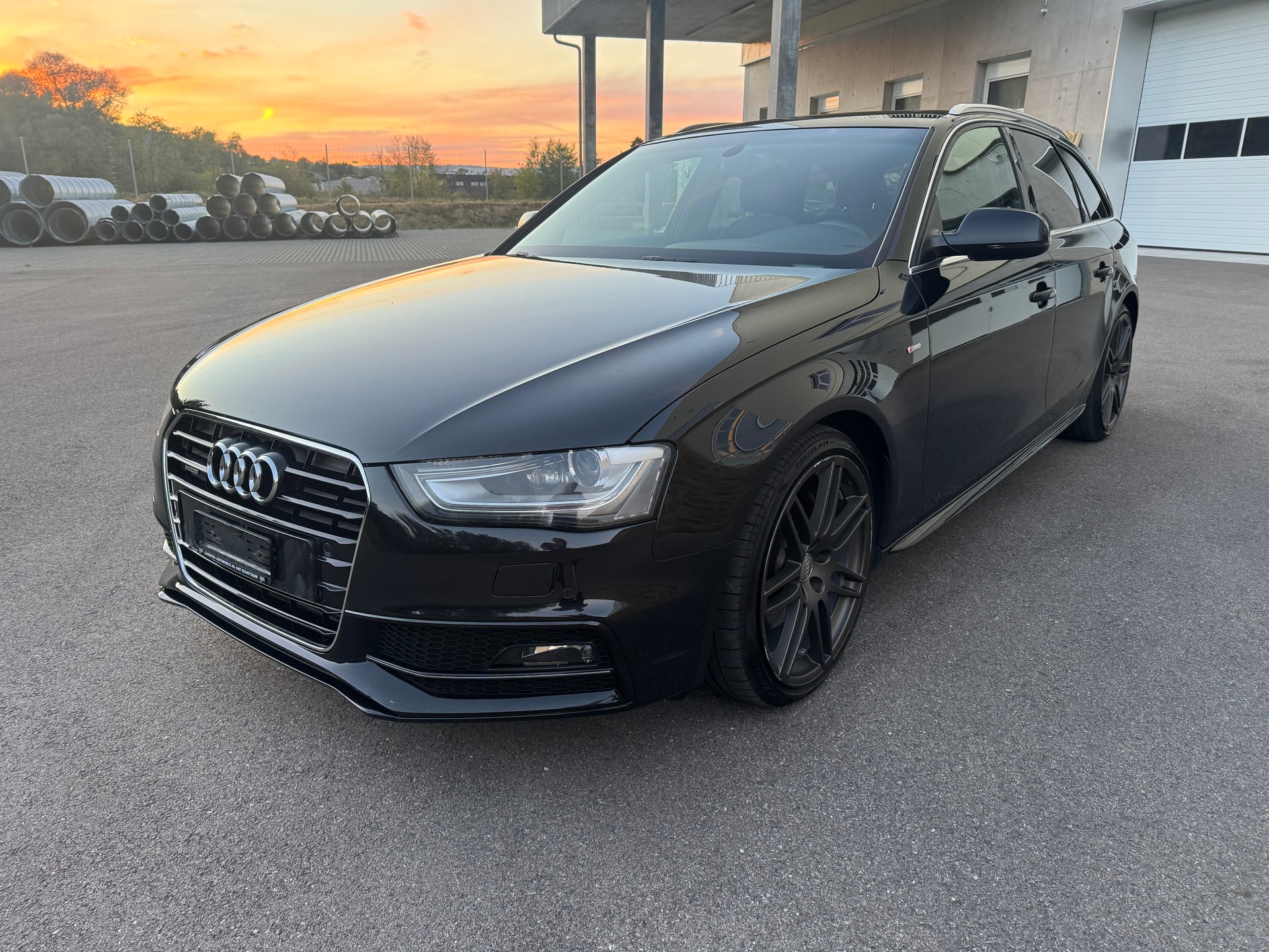 AUDI A4 Avant 3.0 TDI quattro S-tronic-image-0