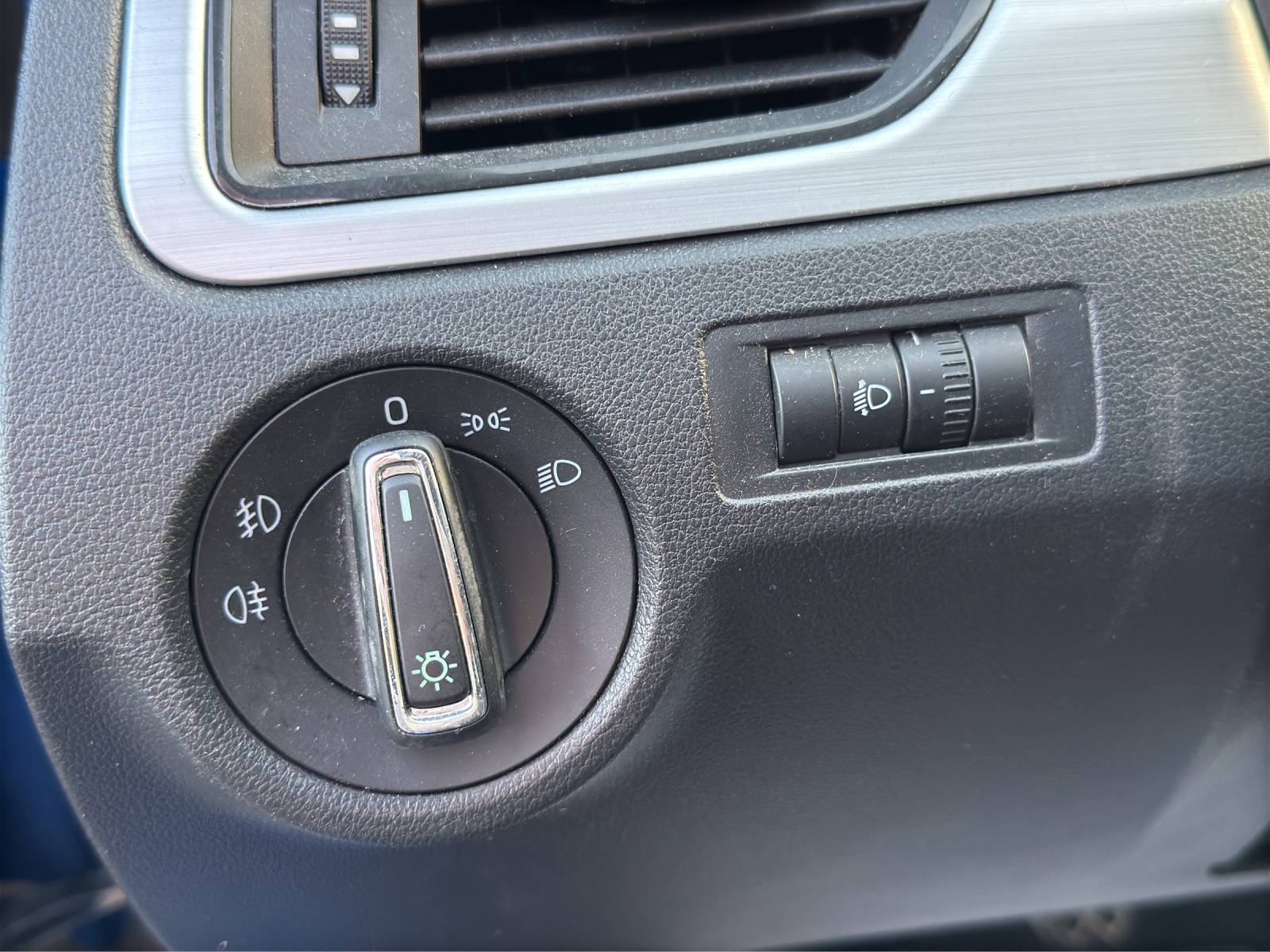 SKODA Rapid Spaceback 1.0 TSI Ambition-image-21