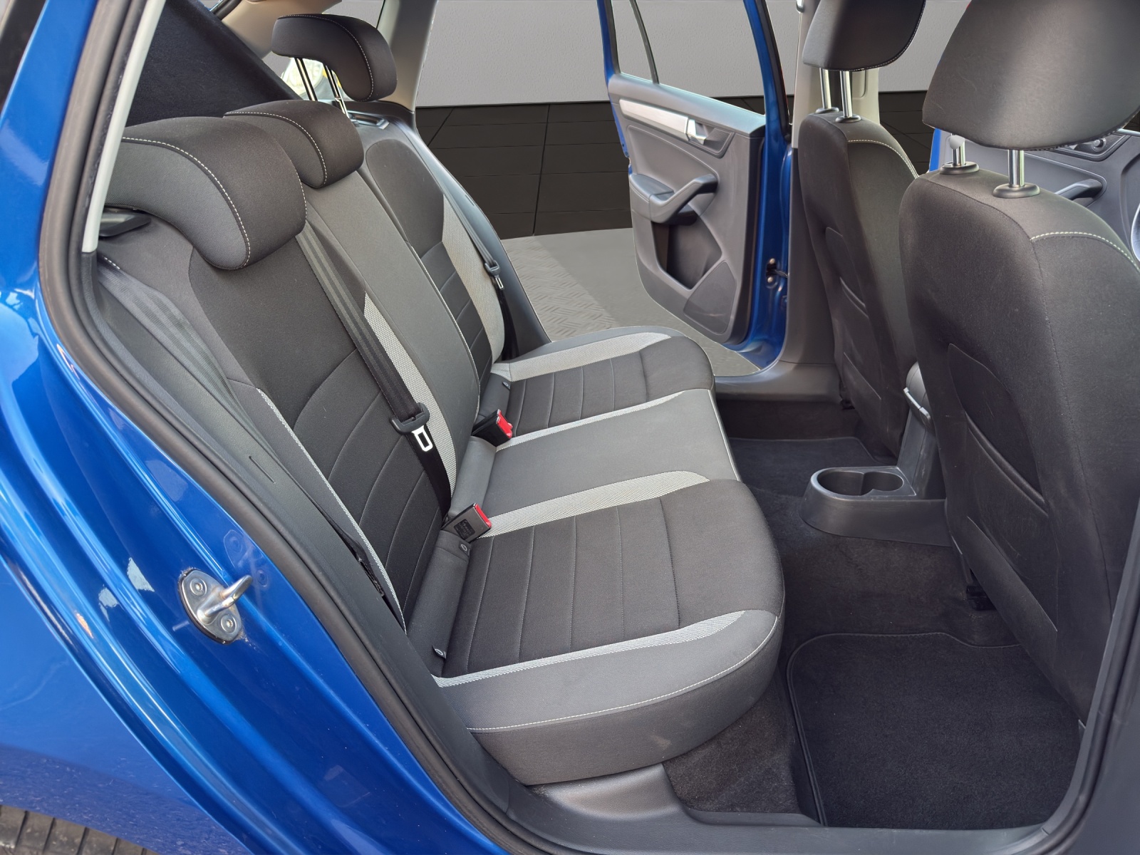 SKODA Rapid Spaceback 1.0 TSI Ambition-image-17