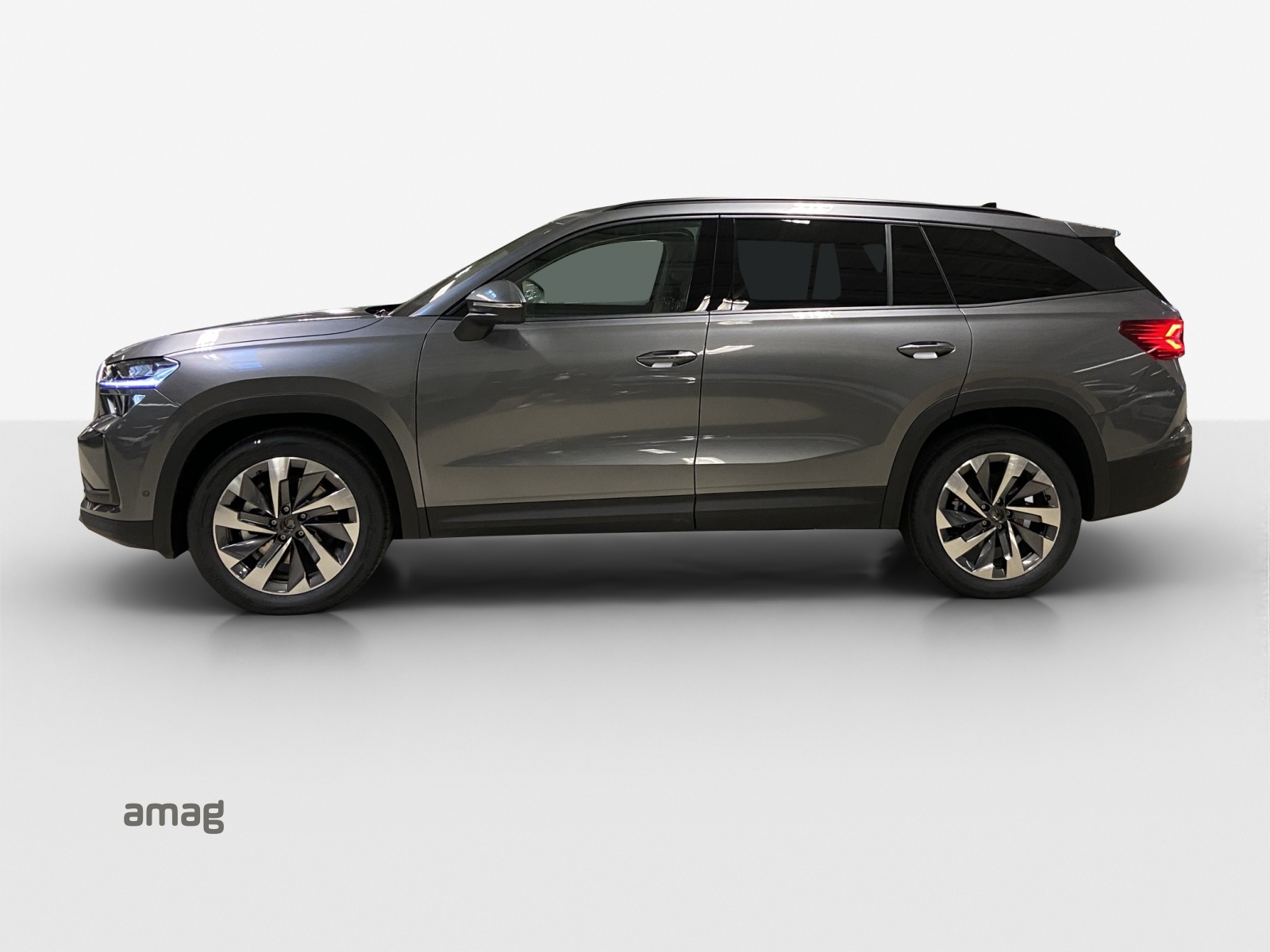 SKODA Kodiaq 2.0 TSI Selection 4x4-showroom-element-1