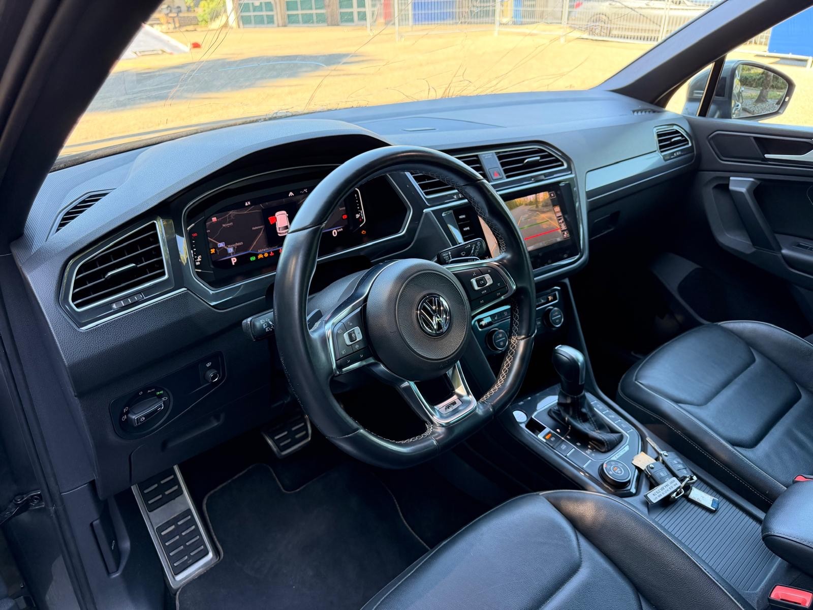 VW Tiguan 2.0TSI R-Line 4Motion DSG-image-7
