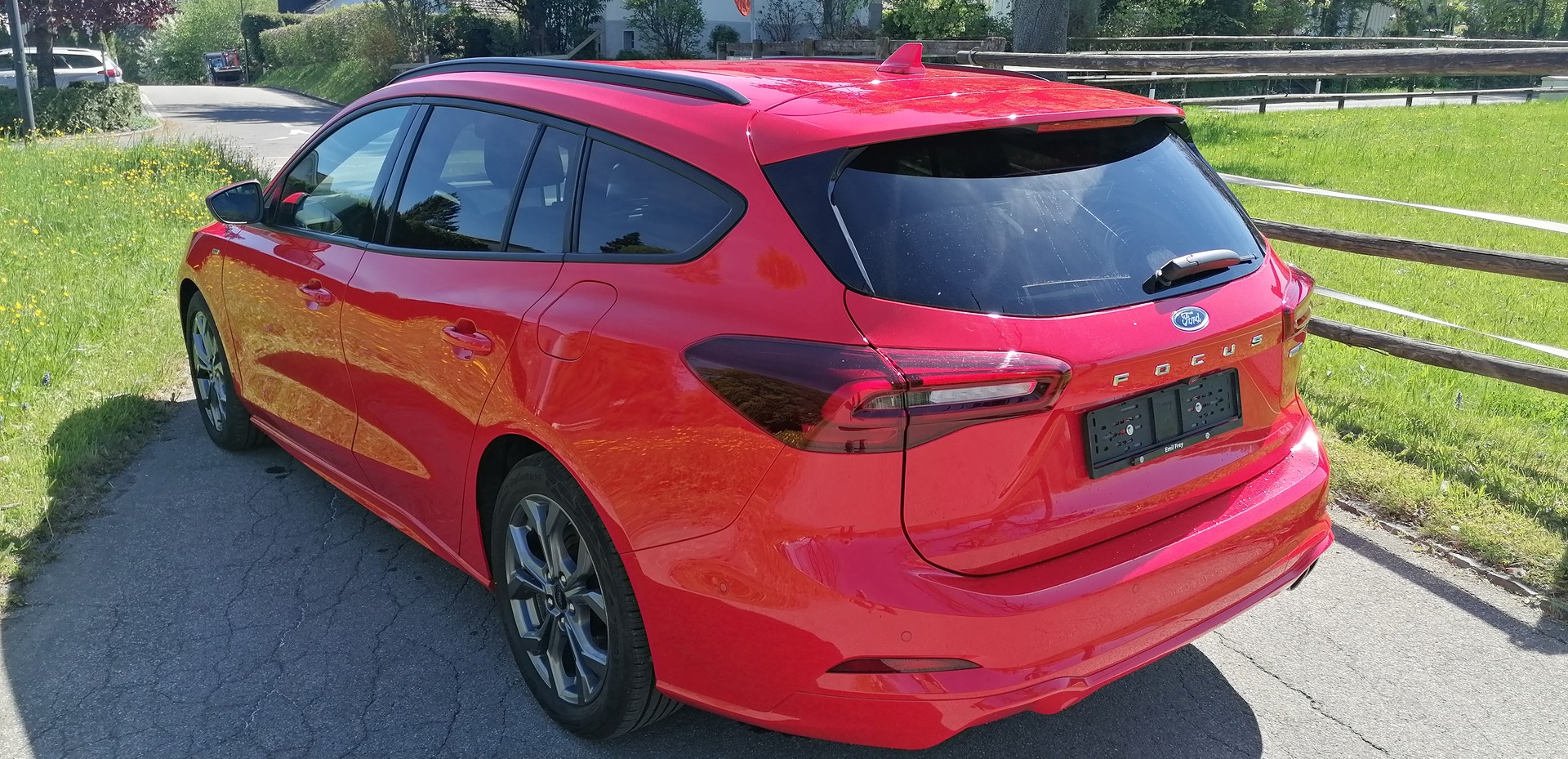 FORD Focus 1.0 MHEV ST-Line Automat-image-2