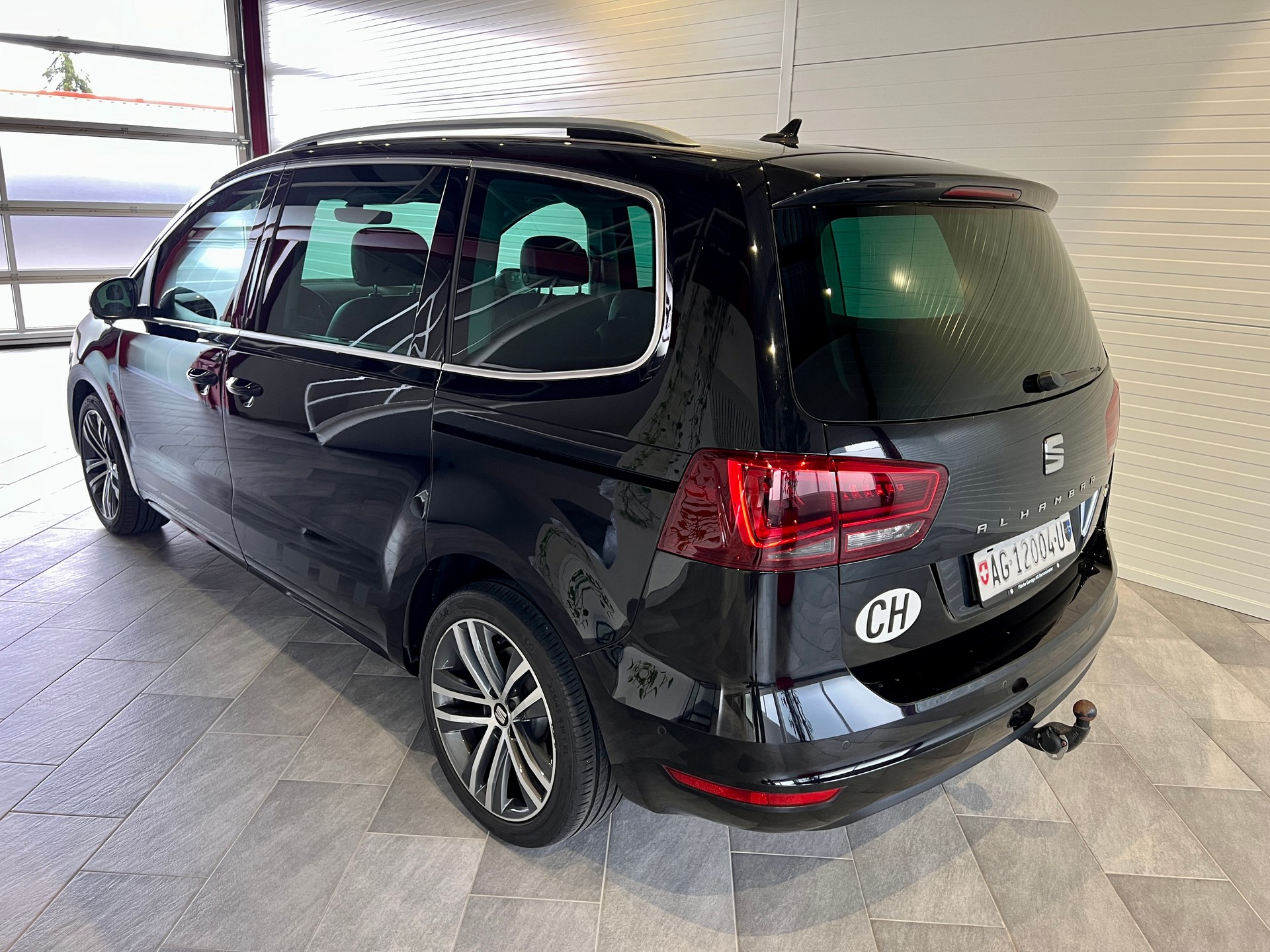 SEAT Alhambra 2.0 TDI FR Line DSG-image-1