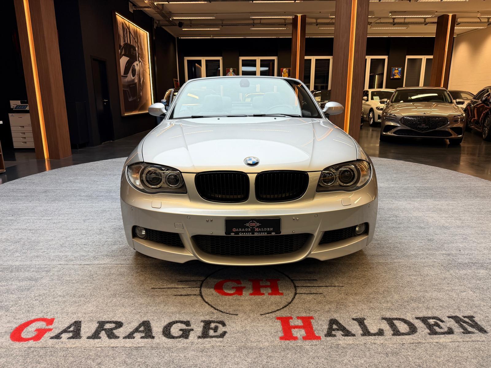 BMW 120i Cabrio-image-2