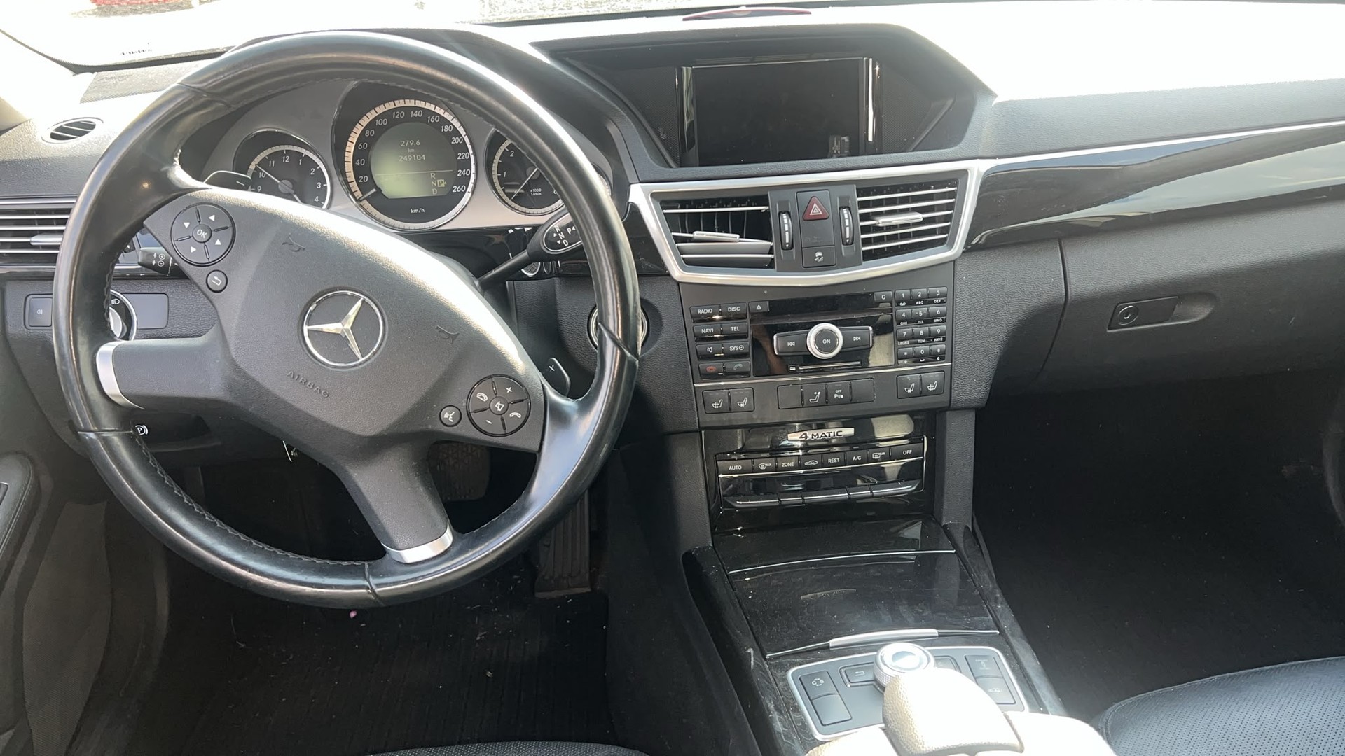MERCEDES-BENZ E 350 CDI BlueEff. Avantgarde 4Matic 7G-Tronic-image-2