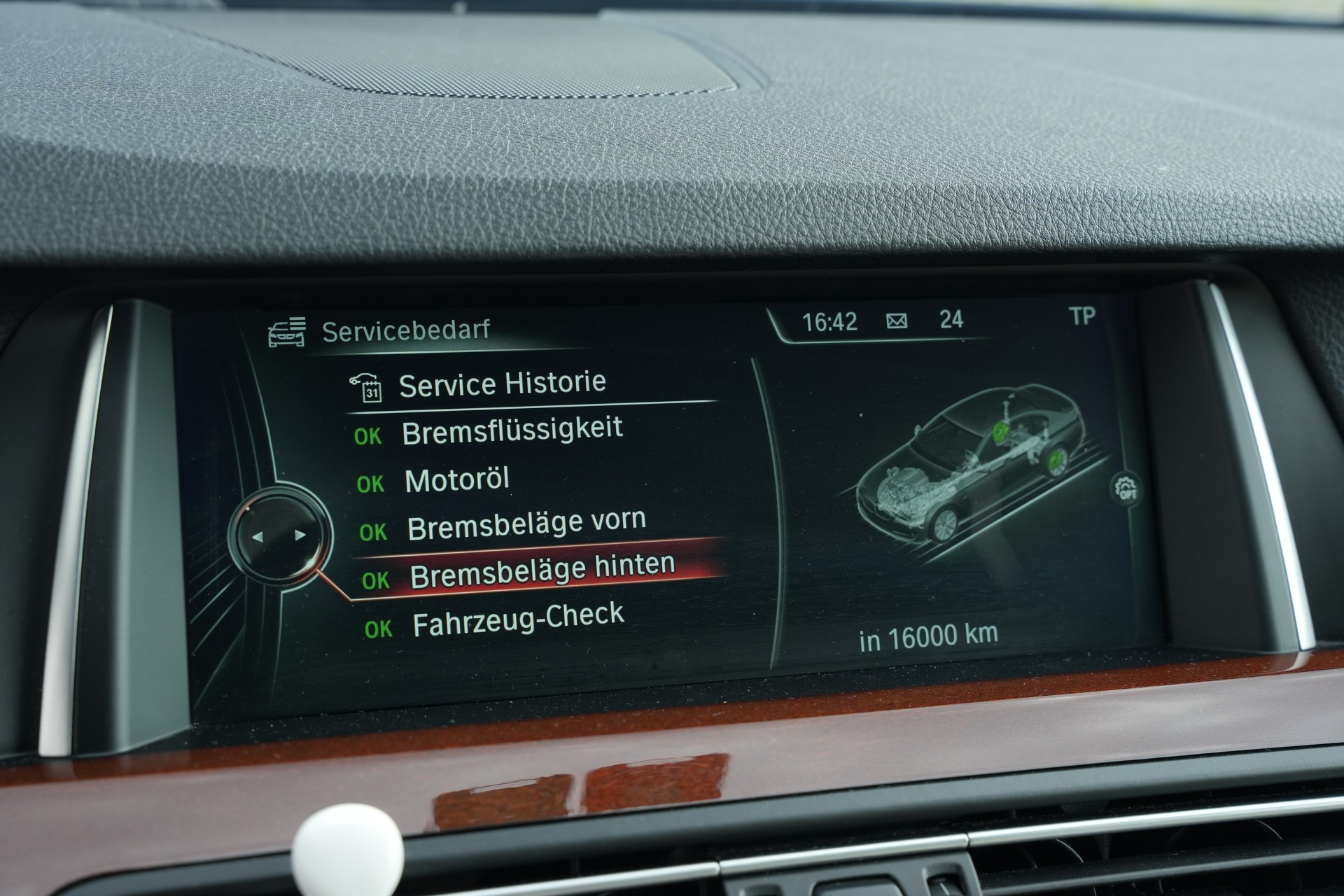 BMW 550i xDrive Steptronic-image-12